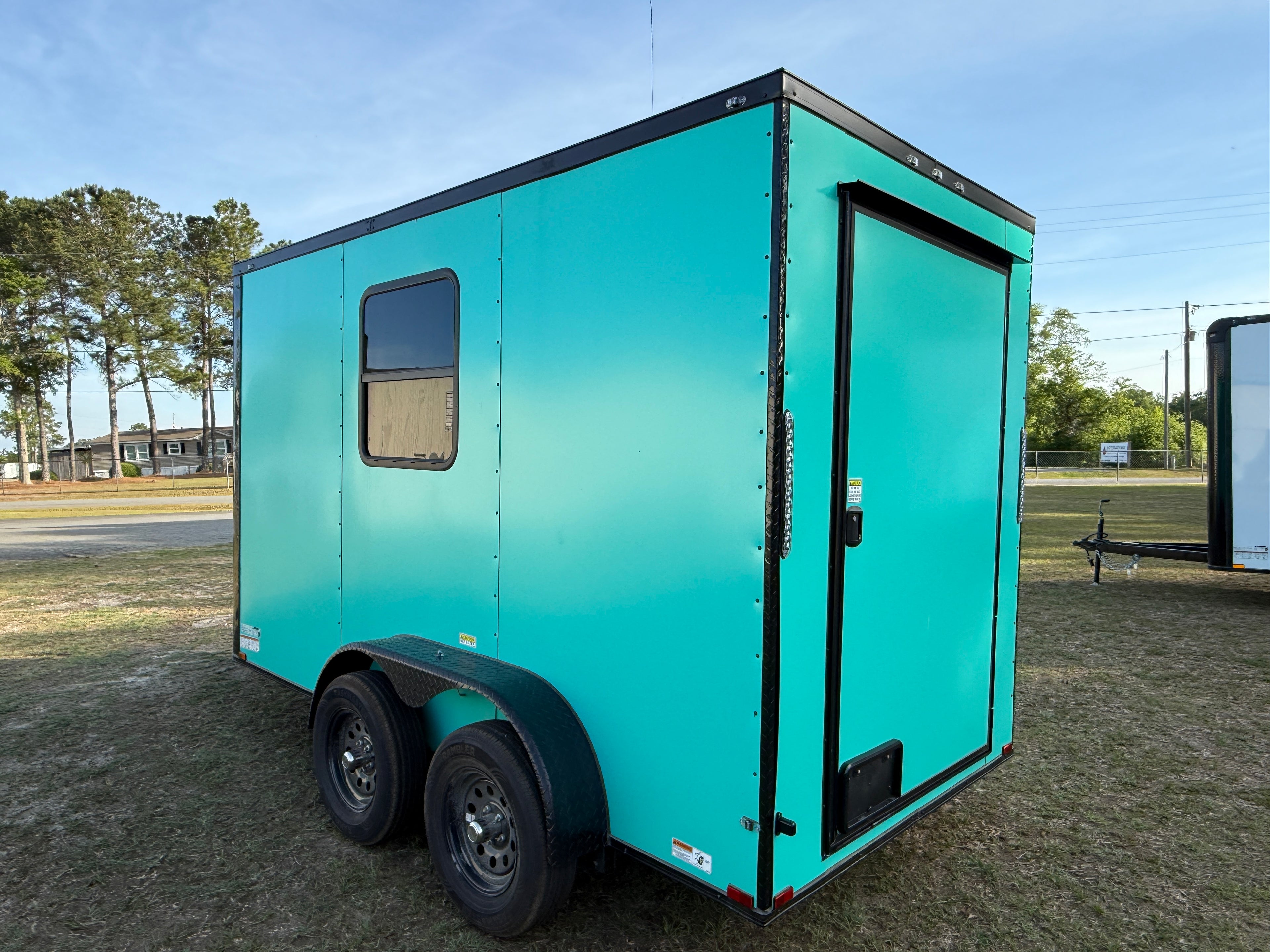 6X12TA Turquoise Grooming Trailer