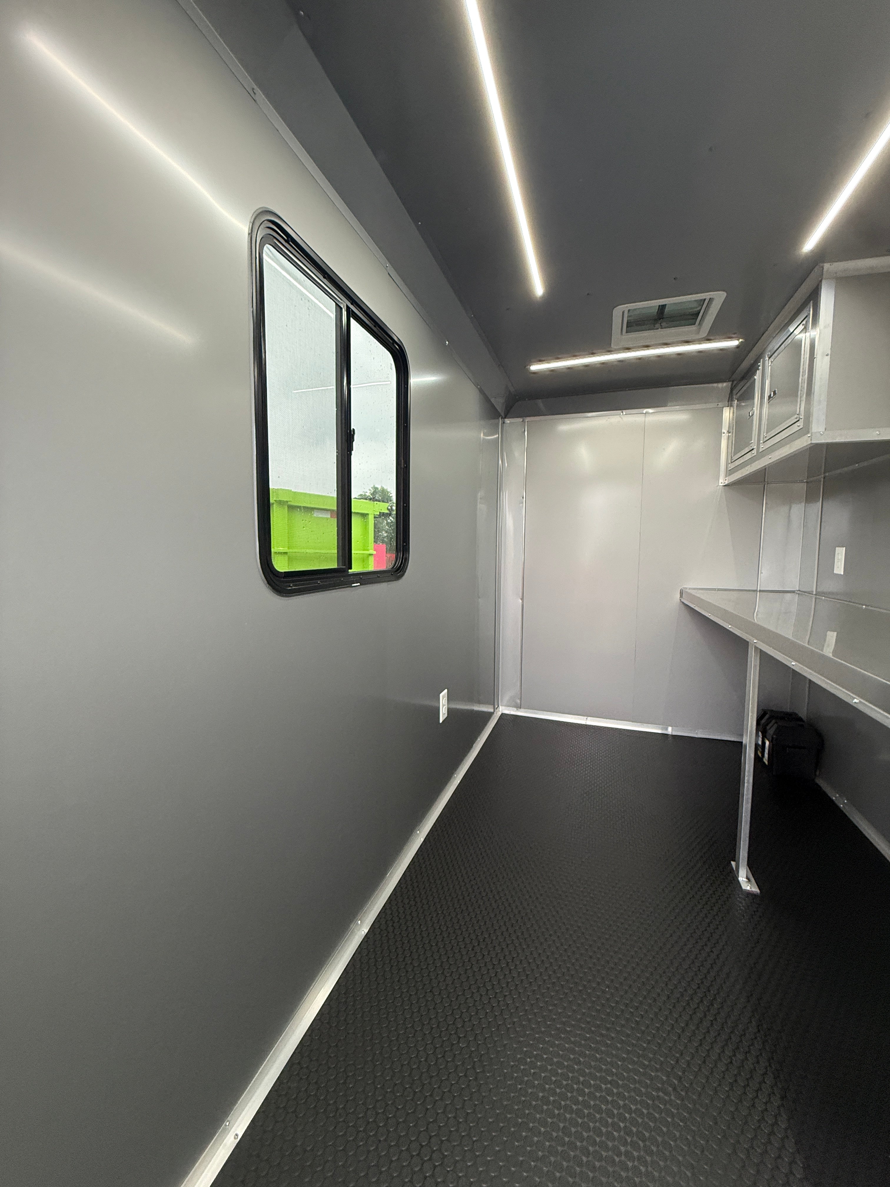 6X10TA Silver Splicing Trailer