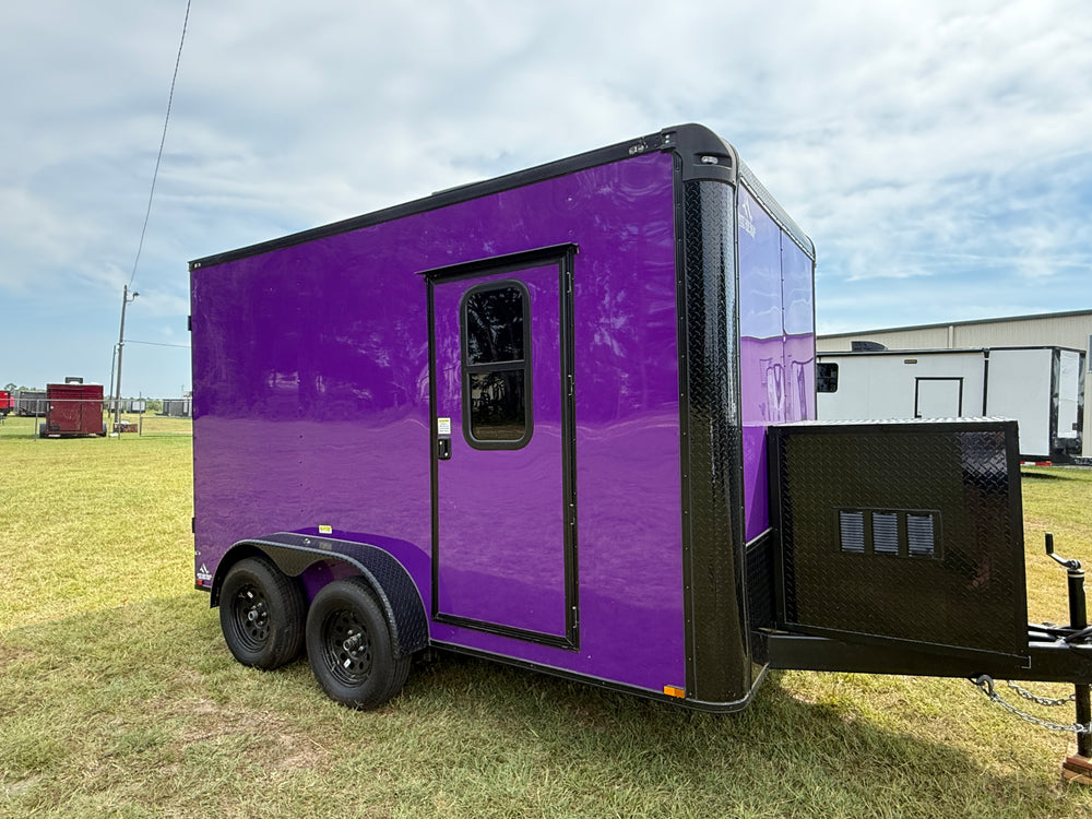Remolque de 7x12TA para peluquería canina móvil de color morado