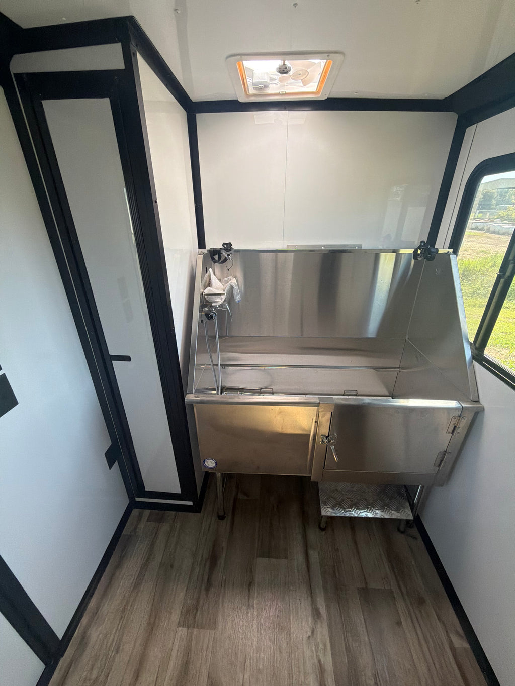 6X10 Teal Dog Grooming Trailer