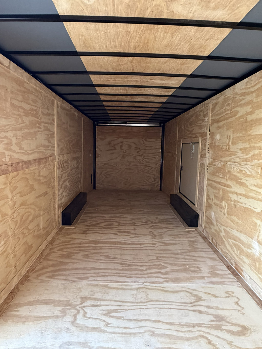 8.5X28TA3 White Standard Car Hauler Trailer