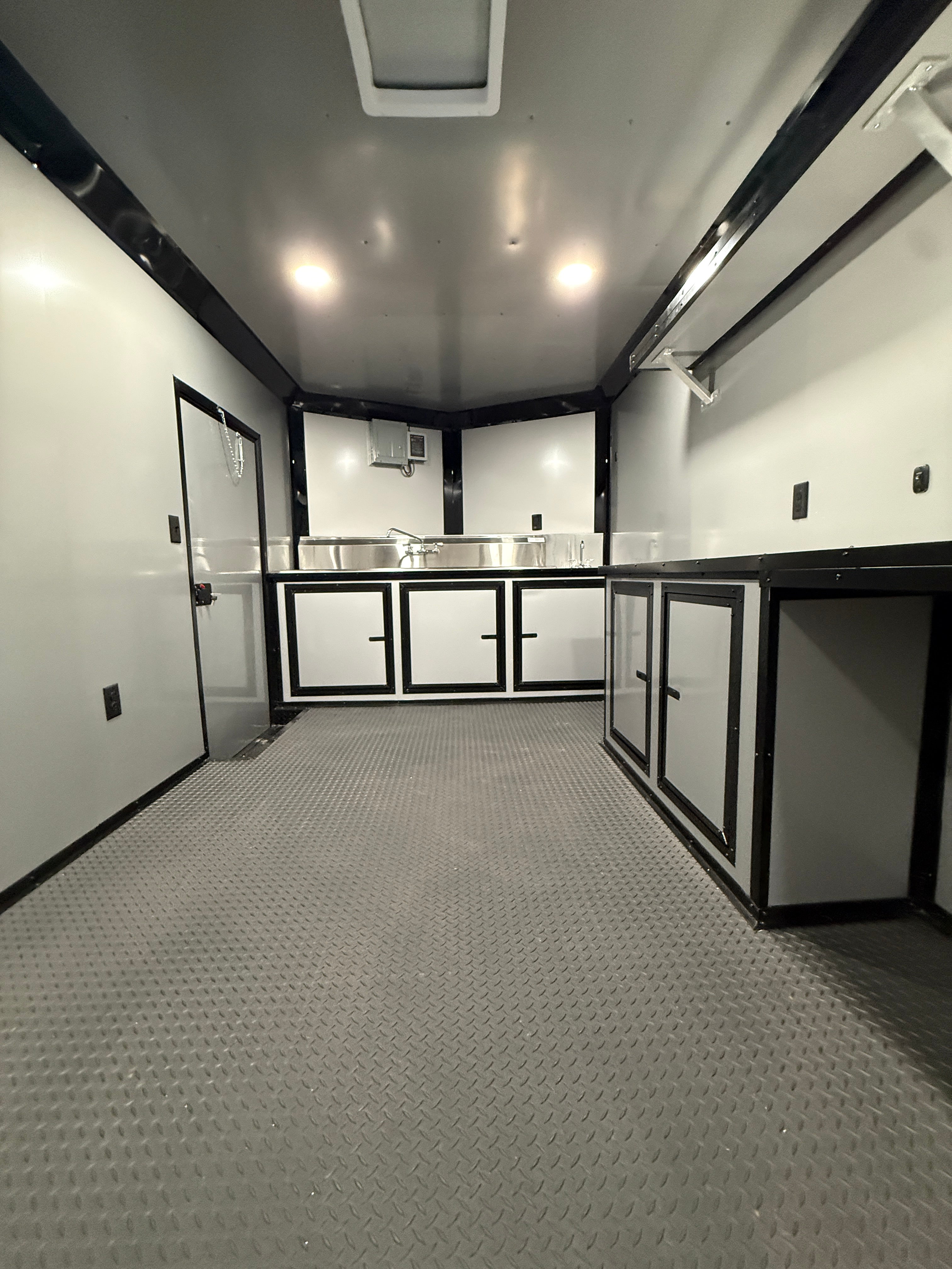 8.5X24TA  Silver Gullwing Porch Trailer