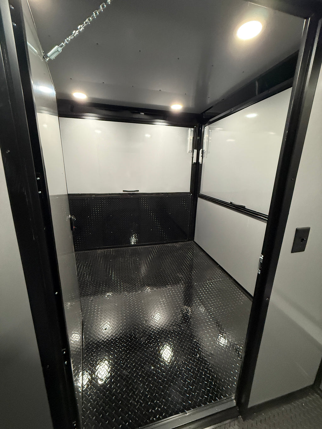8.5X24TA  Silver Gullwing Porch Trailer