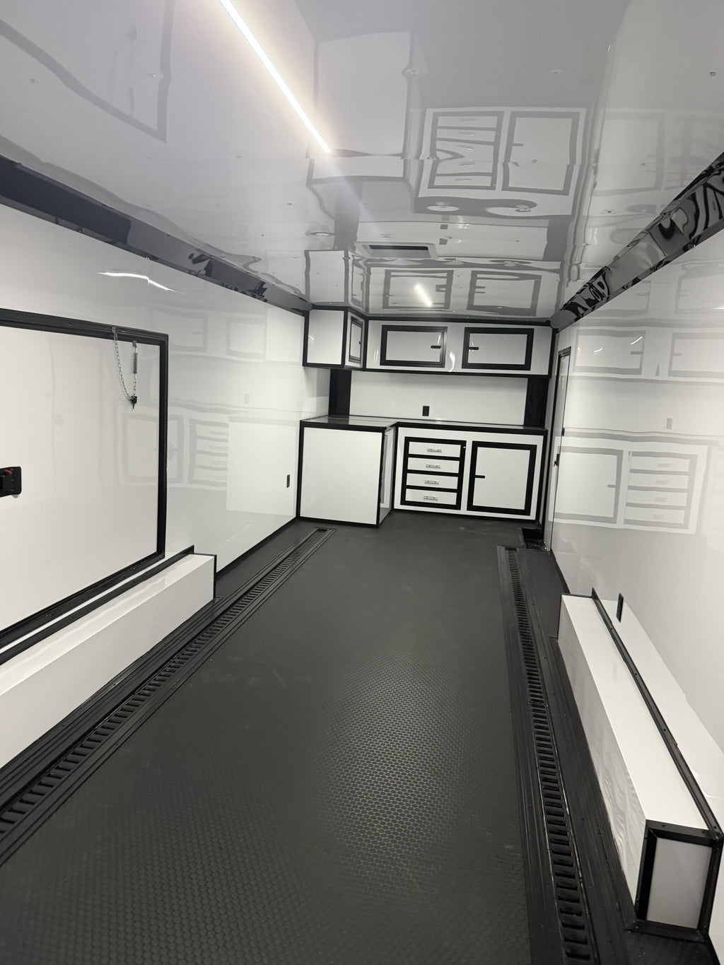 8.5X28TA5 White Race Ready Trailer Car Hauler — image 7 of 11