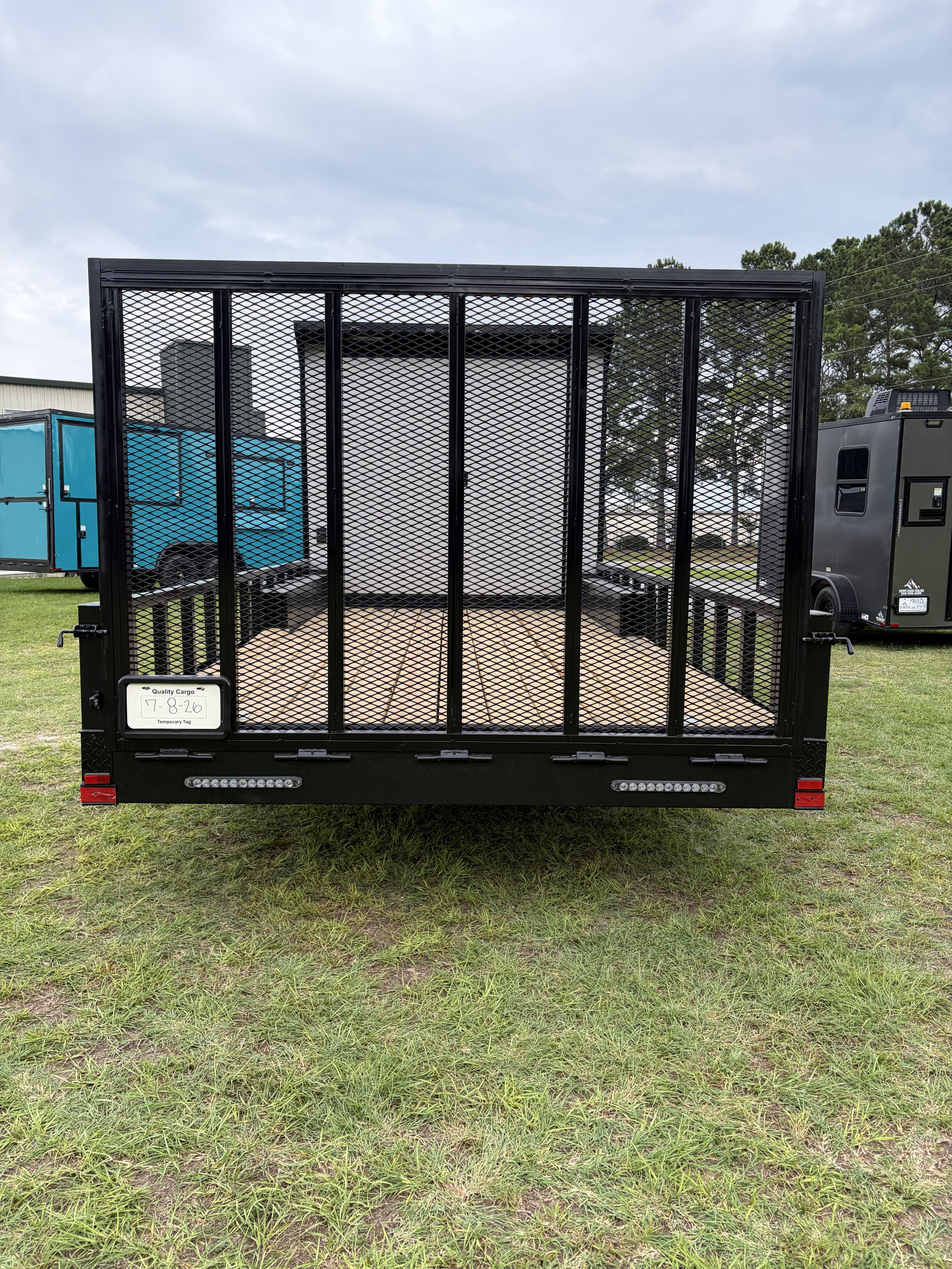 8.5X32TA Silver Hybrid Trailer