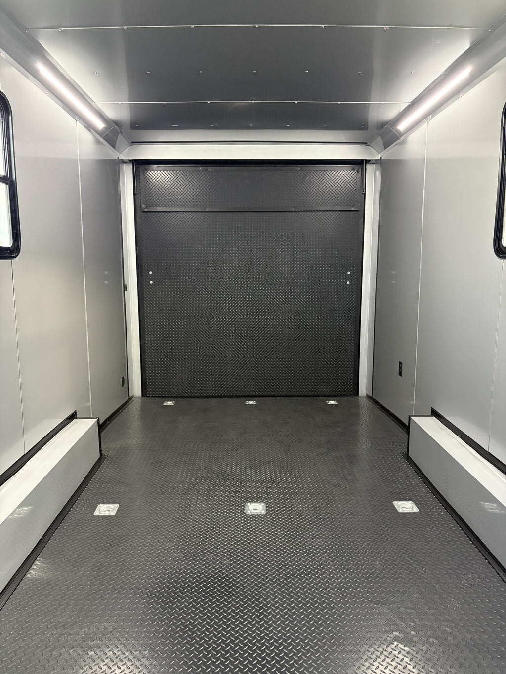 8.5X24TA Silver Frost Race Ready Trailer