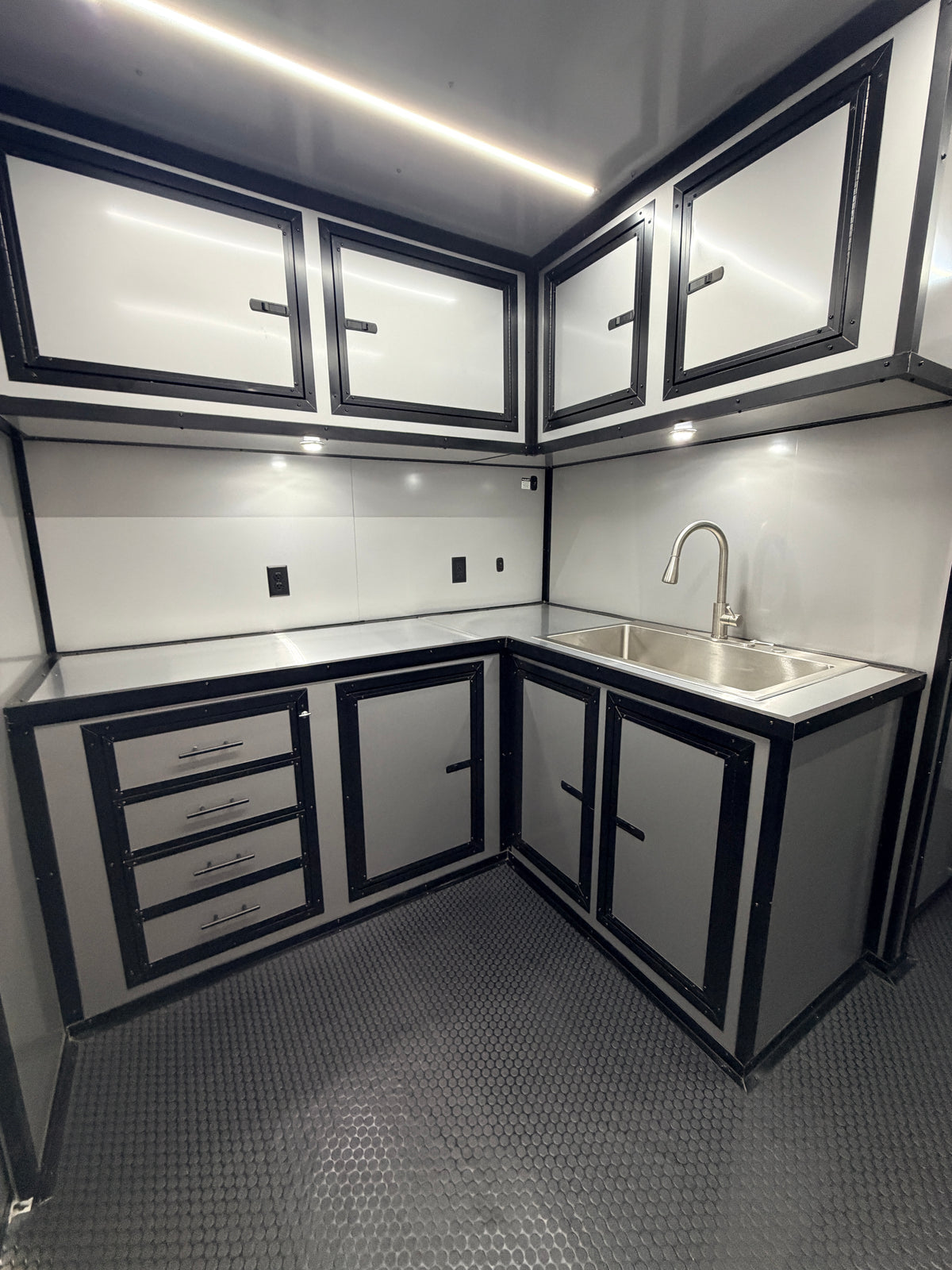 8.5x28TA Competition Gullwing Porch Trailer | Living Quarters