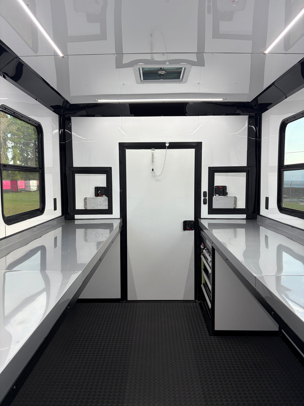 7X12TA Charcoal Fiber Splicing Trailer