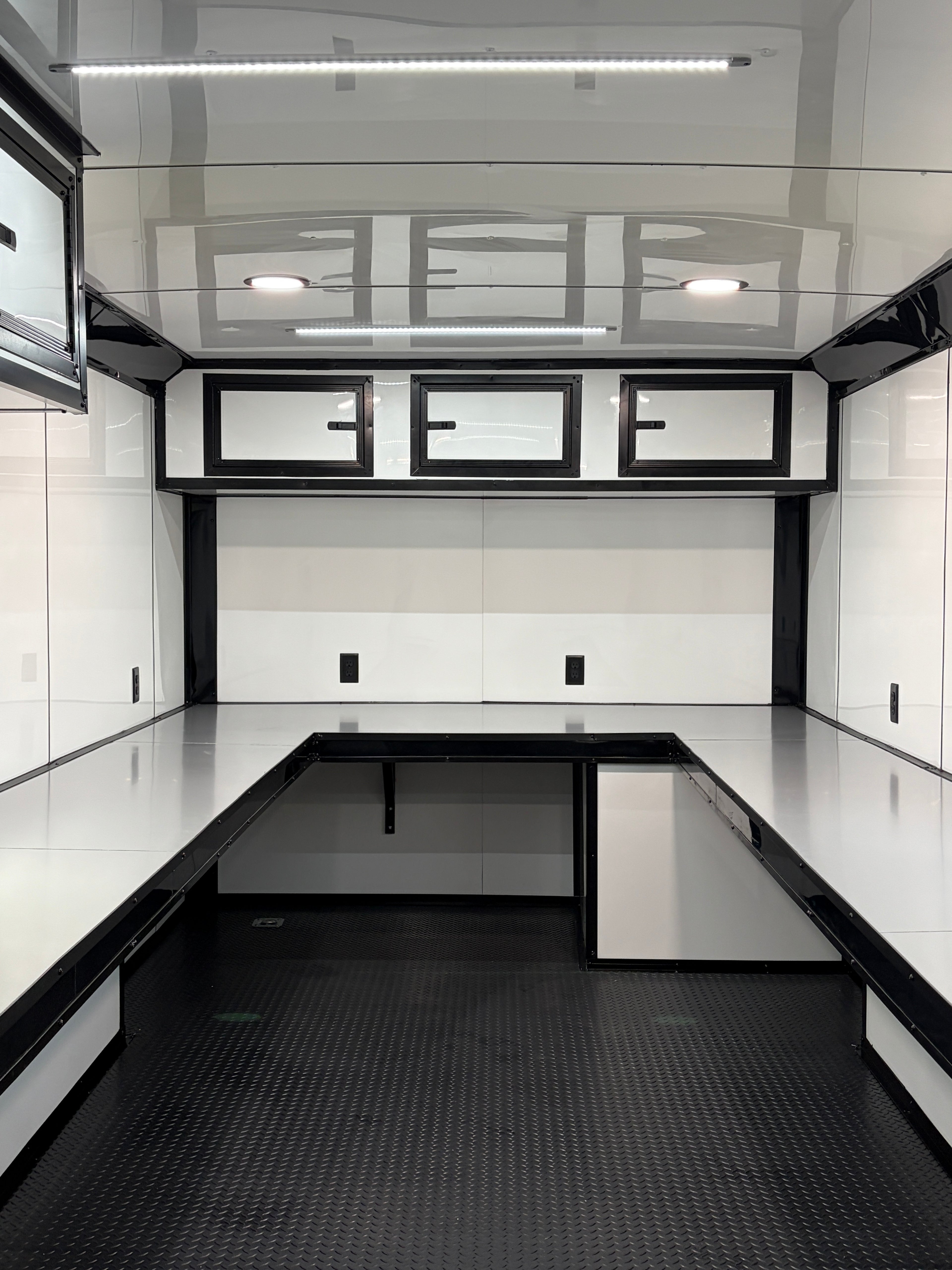 8.5X22TA White Office Trailer