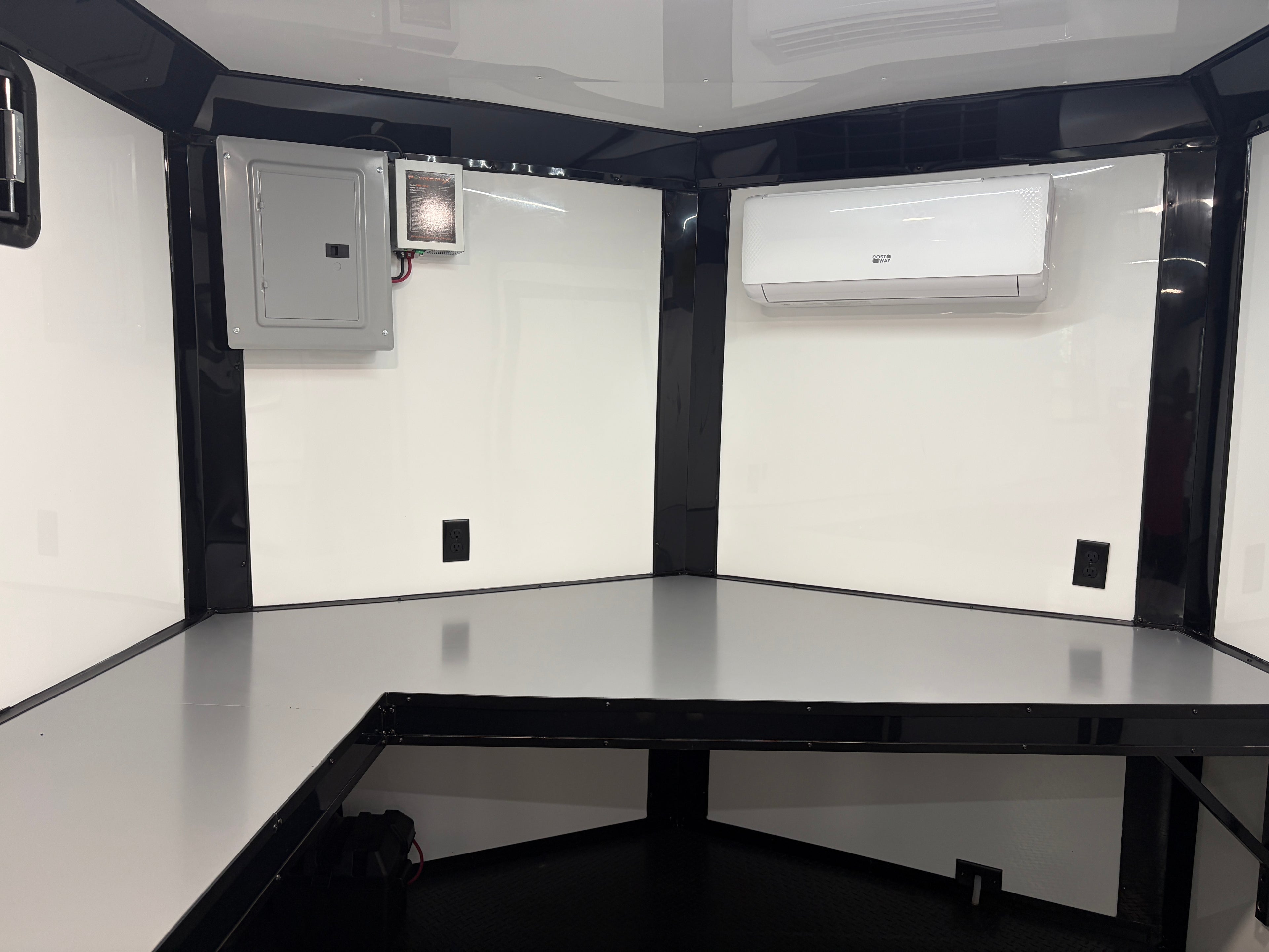 8.5X22TA White Office Trailer