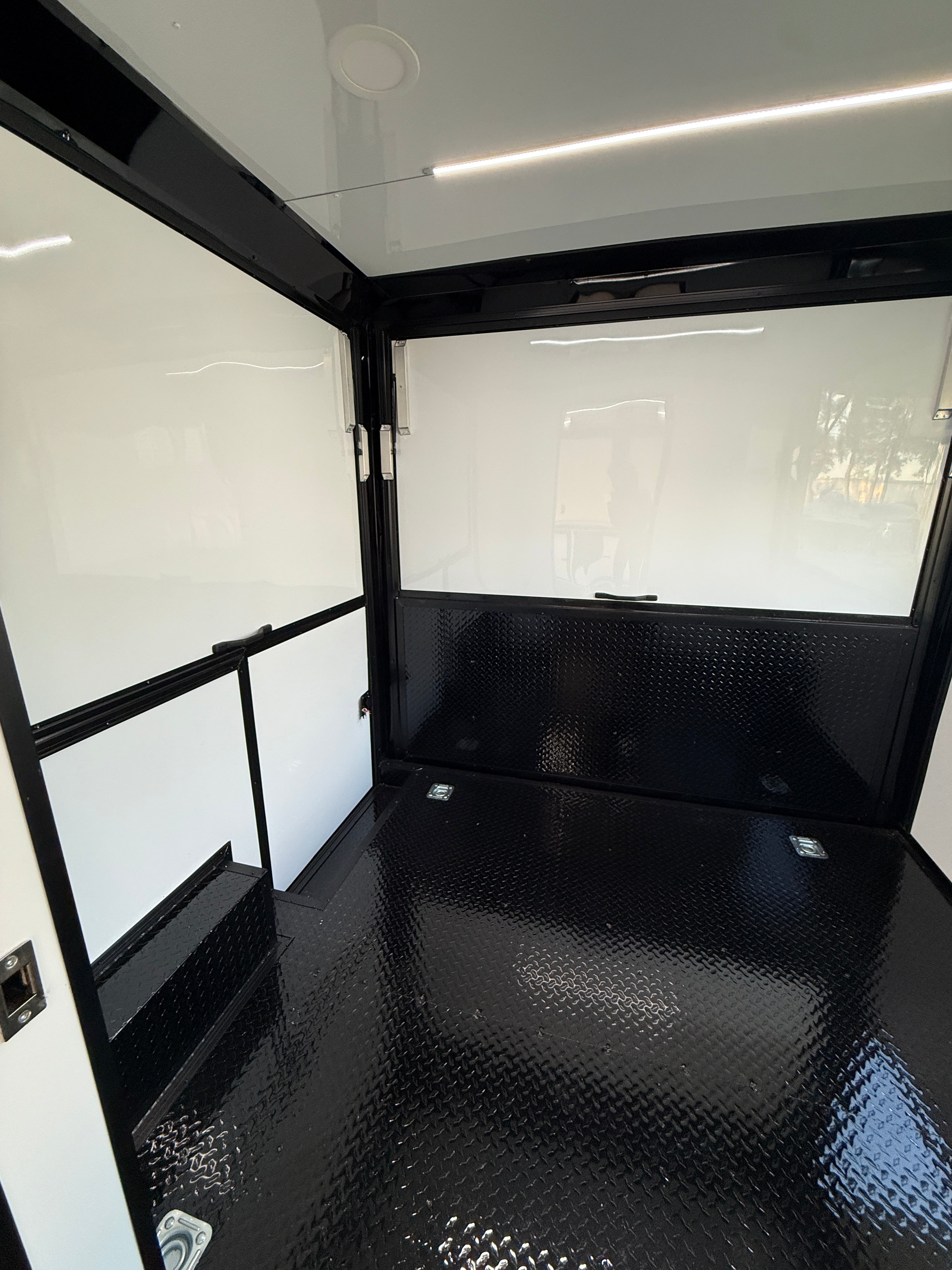 8.5X18 White Gullwing Porch Trailer