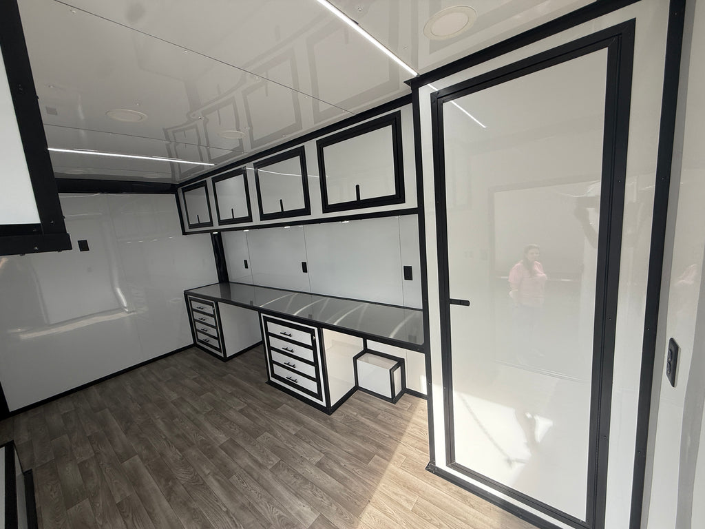 8.5X18 White Office Trailer