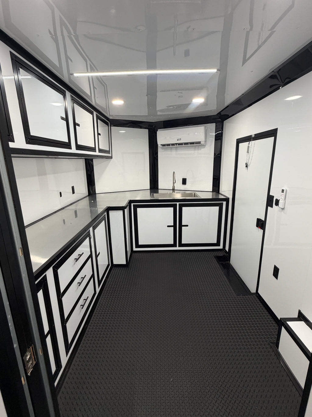 8.5x18 White Gullwing Porch Trailer — image 14 of 19
