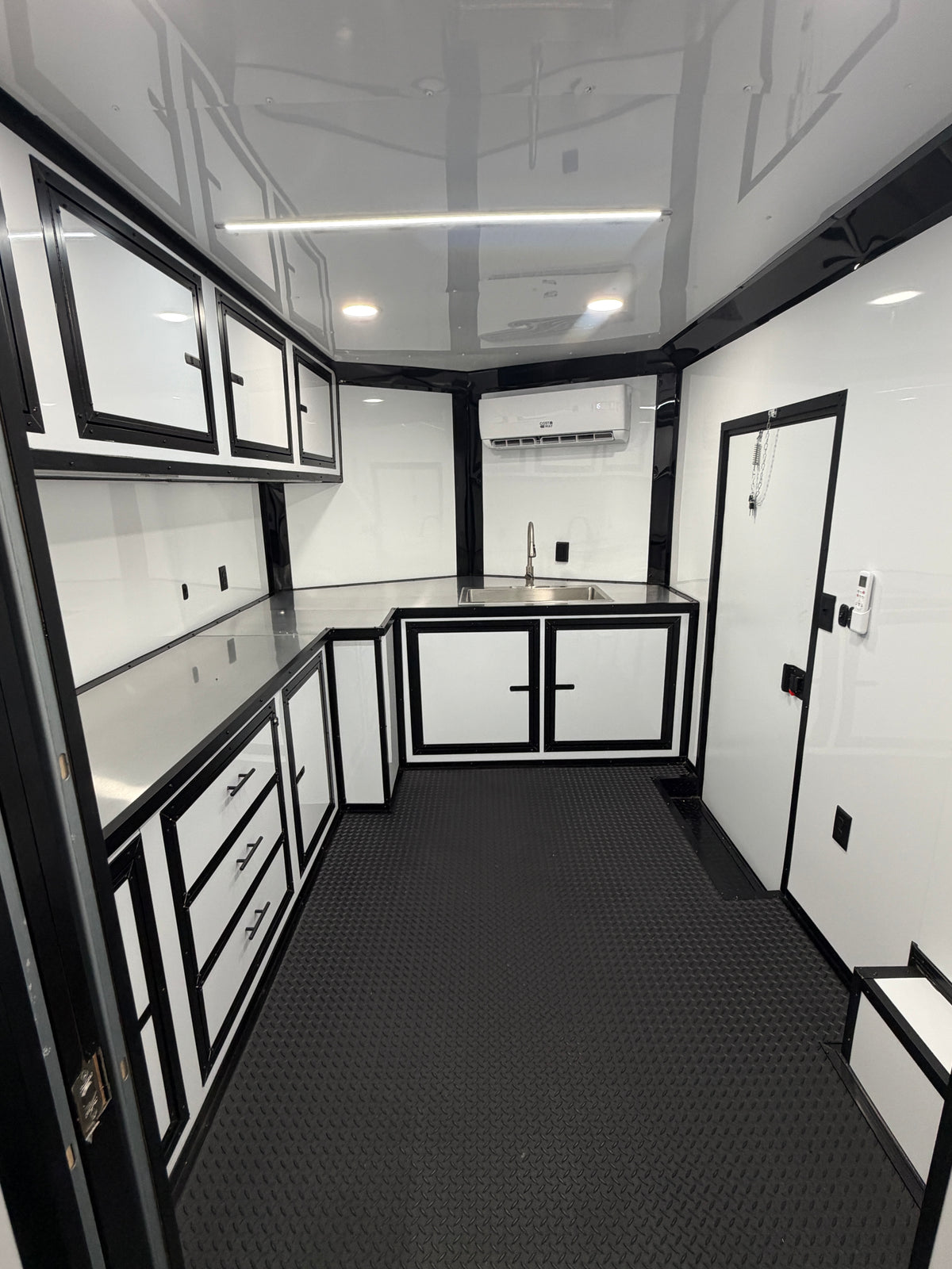 8.5x18 White Gullwing Porch Trailer — image 14 of 19