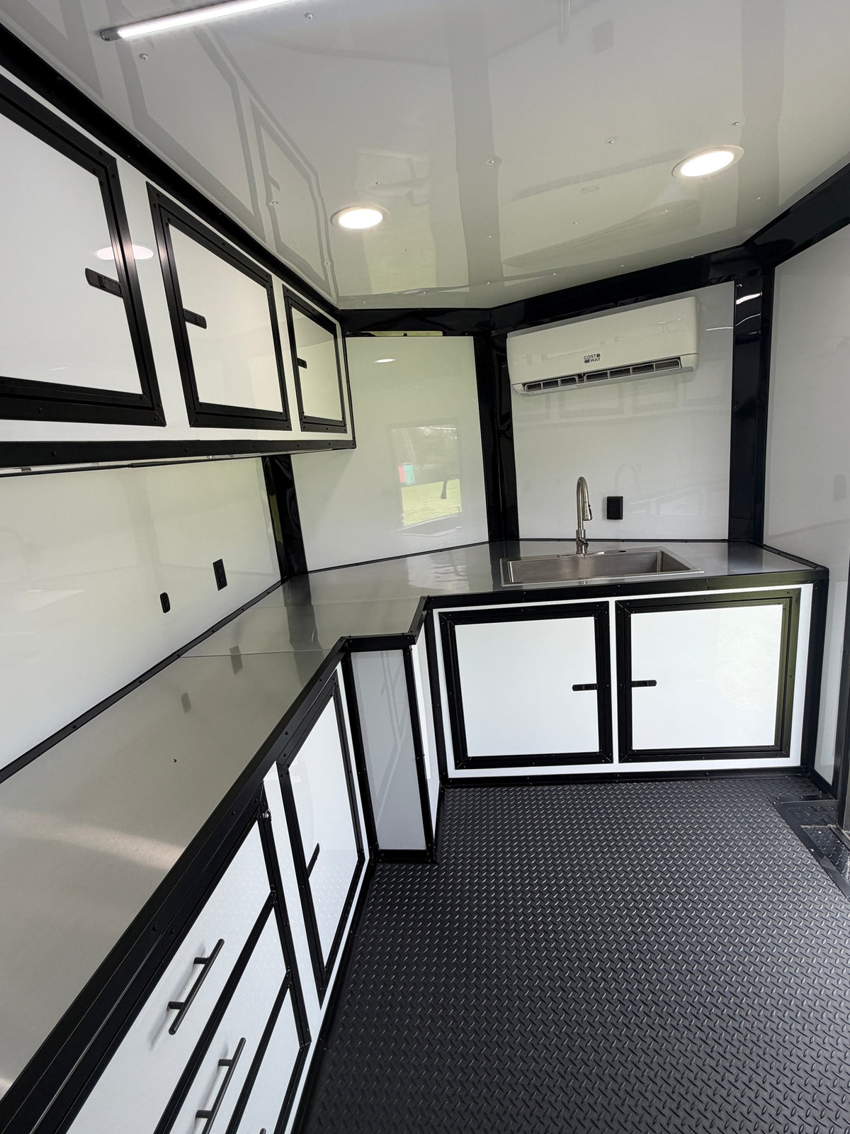 8.5x18 White Gullwing Porch Trailer — image 15 of 19