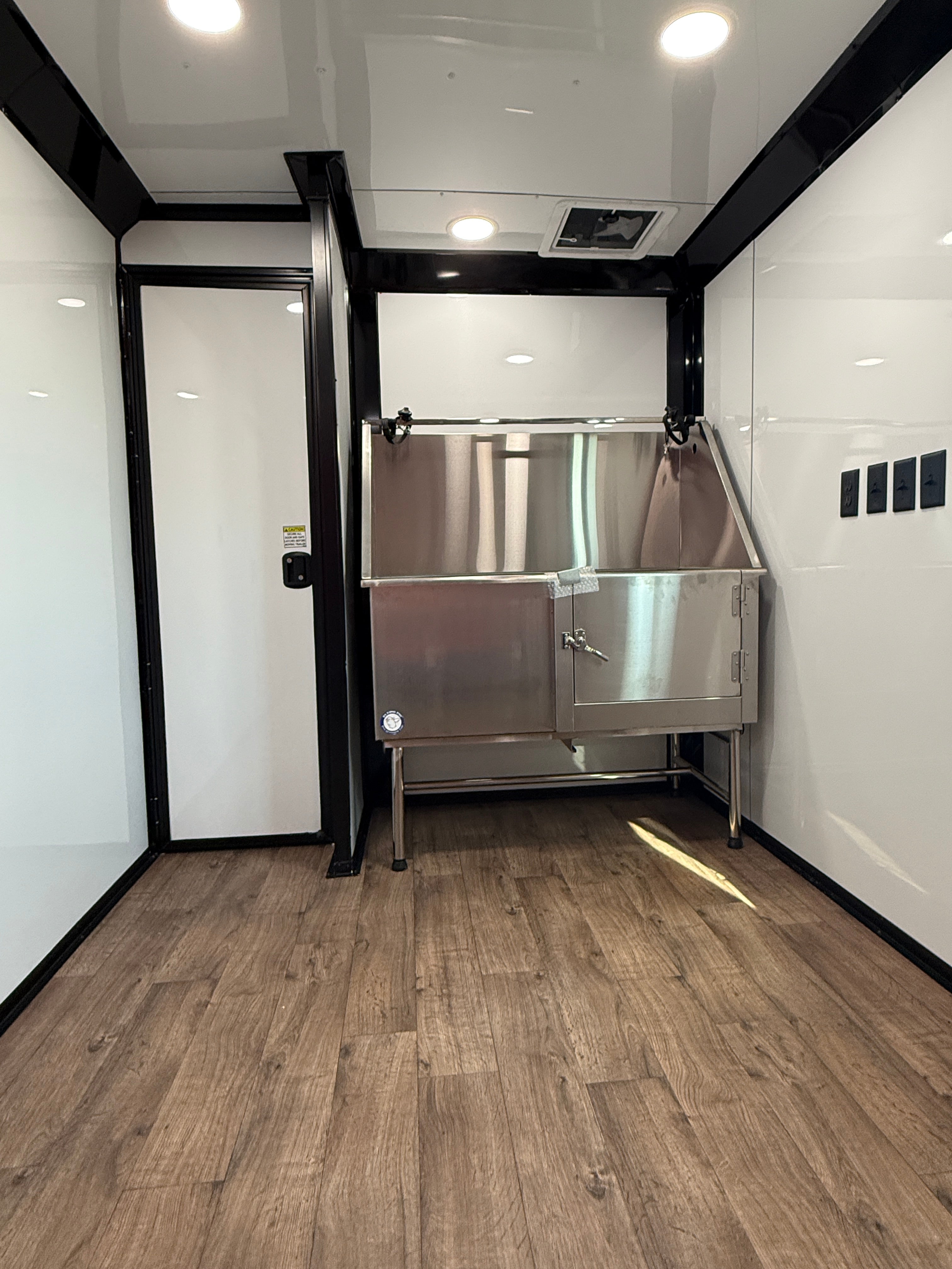 7X16TA Pink Pet Grooming Trailer