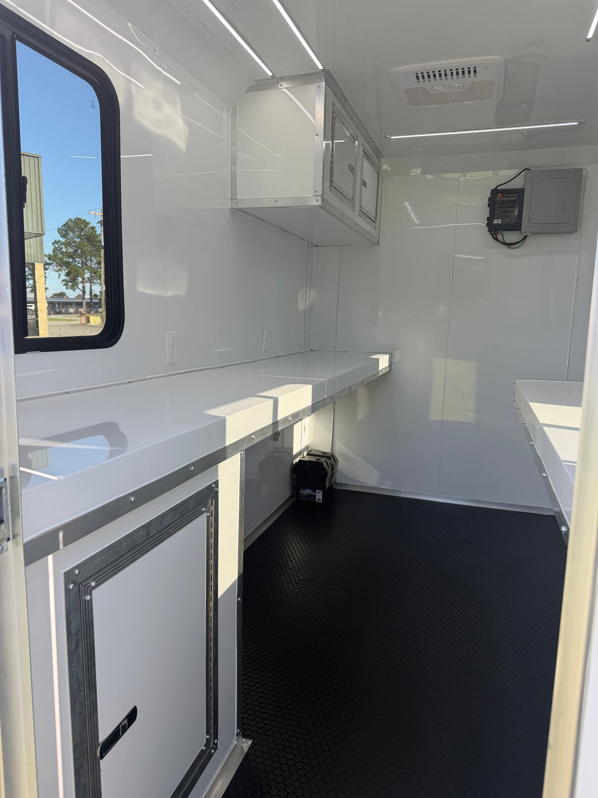 6X10  Fiber Splicing Trailer