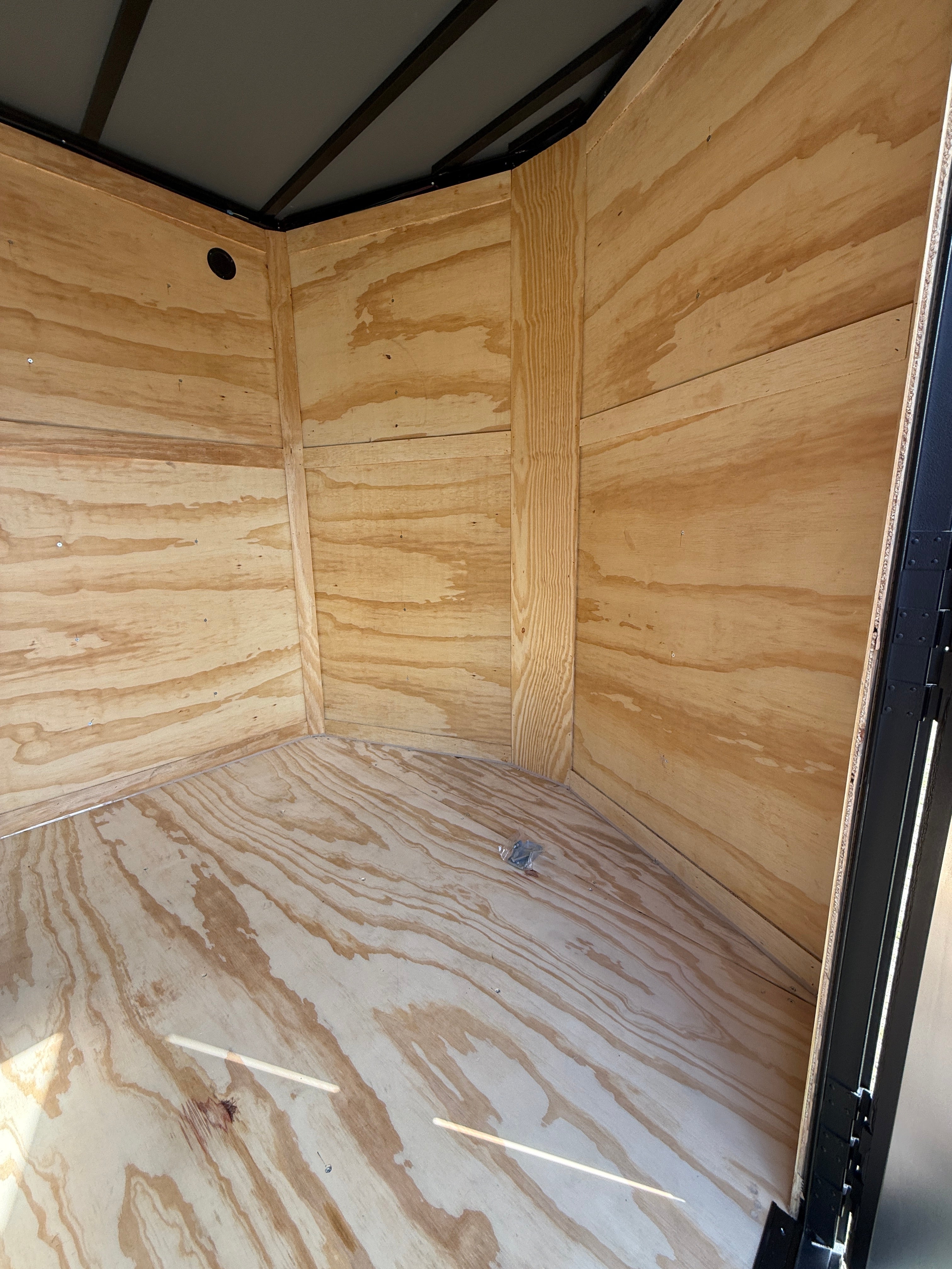 7X16TA White Standard Trailer BOP