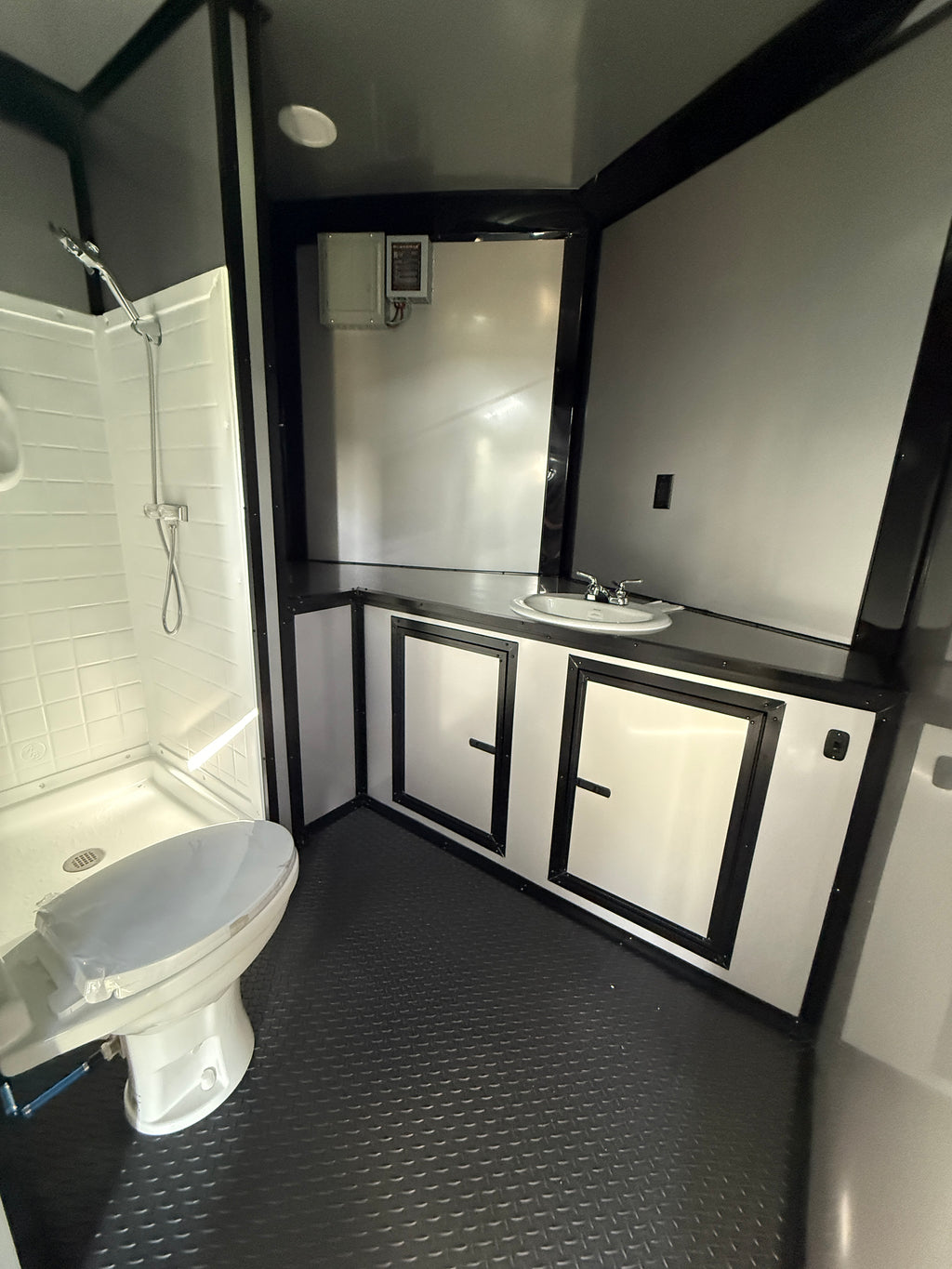 8.5X24TA3 Silver Race Ready Trailer