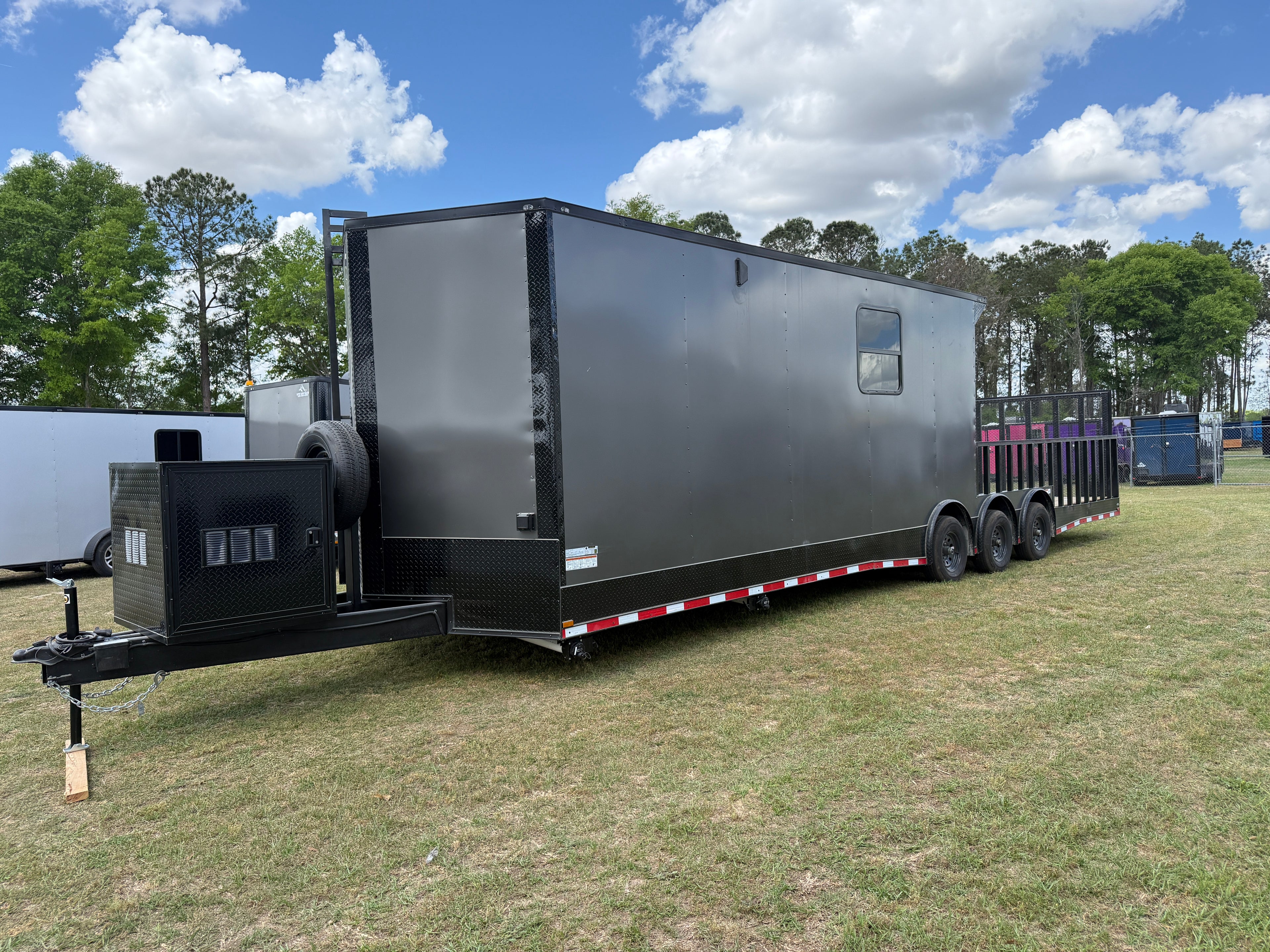 8.5X34TTA3 Hybrid Trailer Charcoal