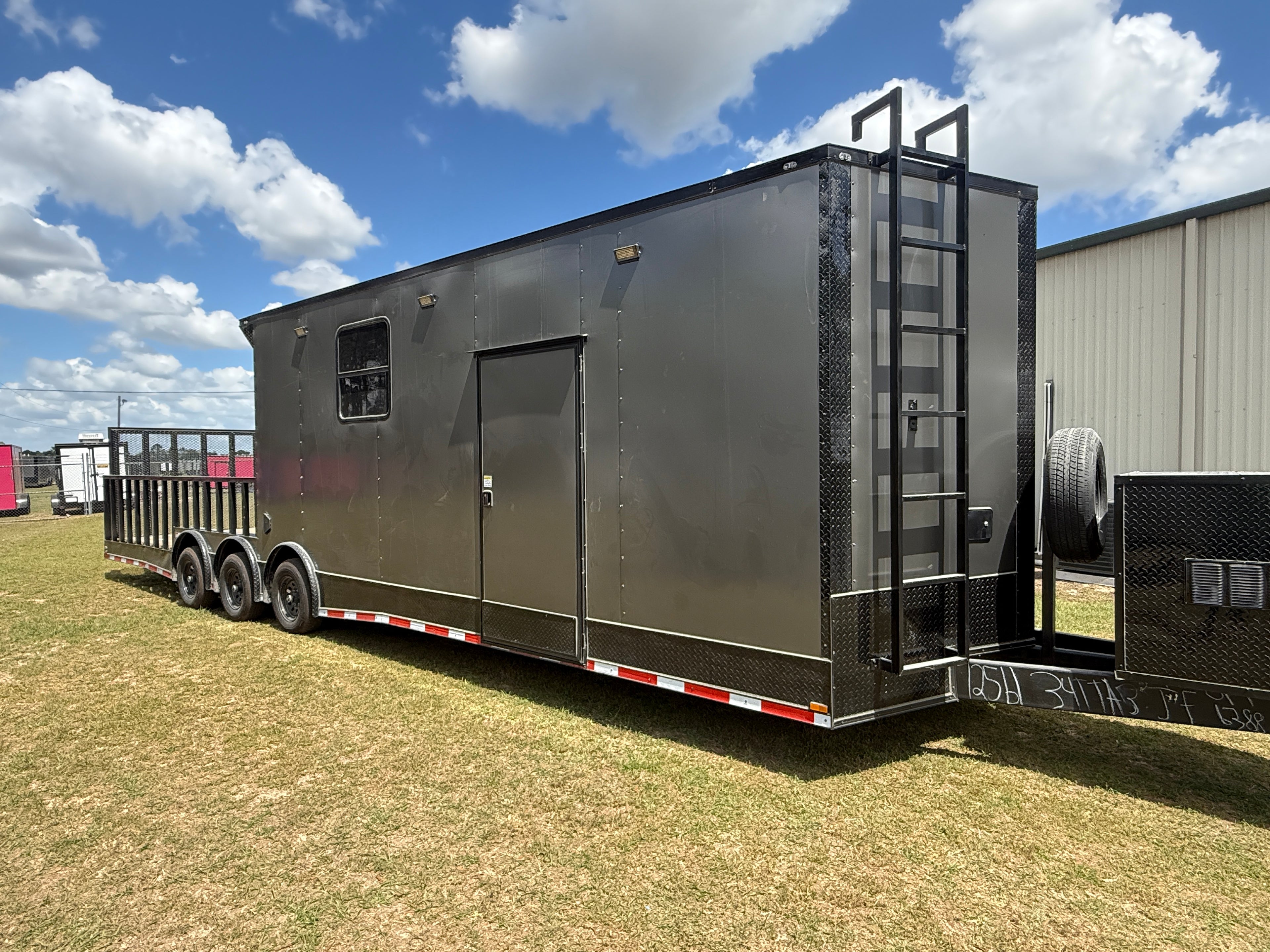 8.5X34TTA3 Hybrid Trailer Charcoal