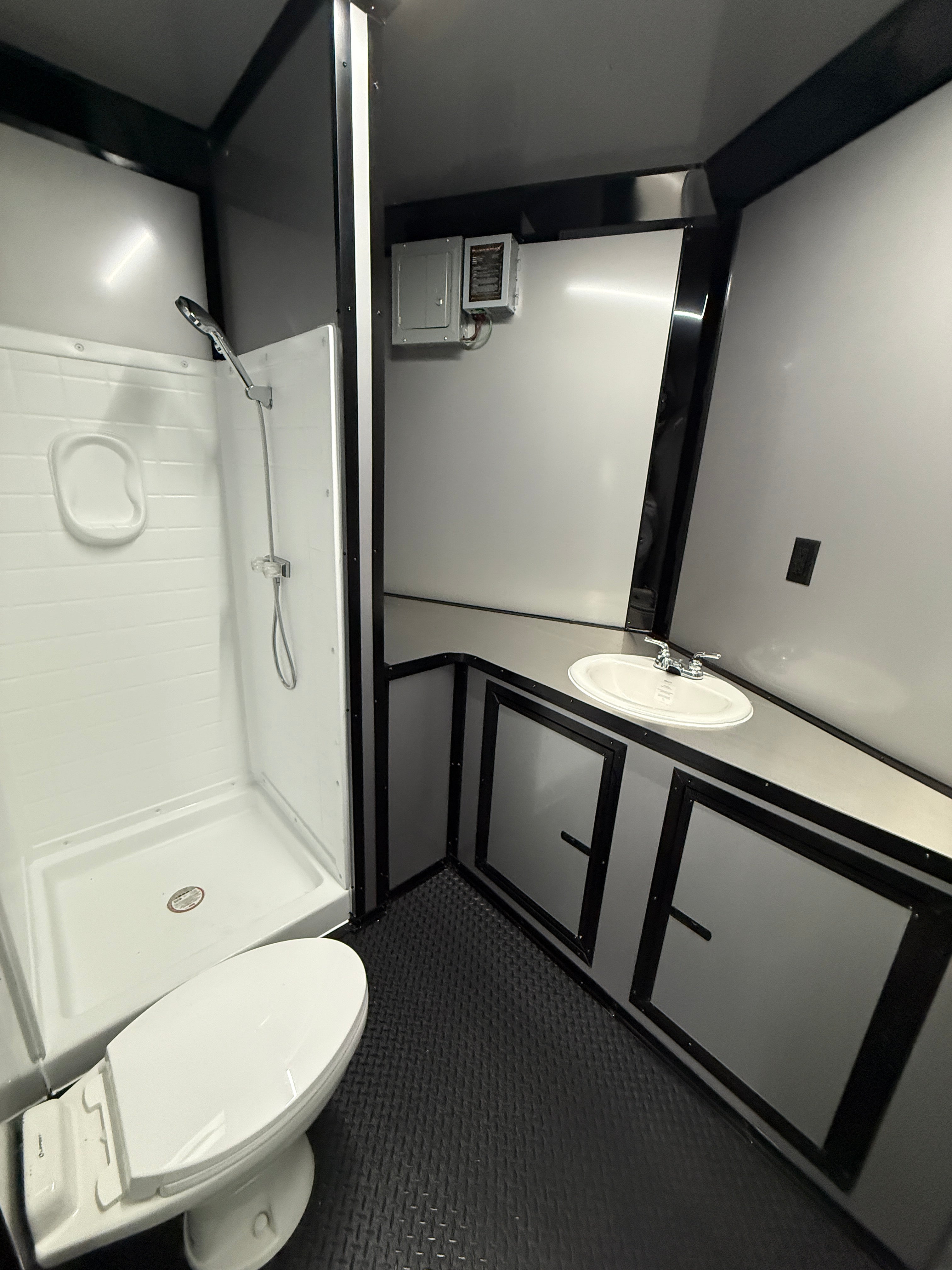 8.5X34TTA3 Hybrid Trailer Charcoal