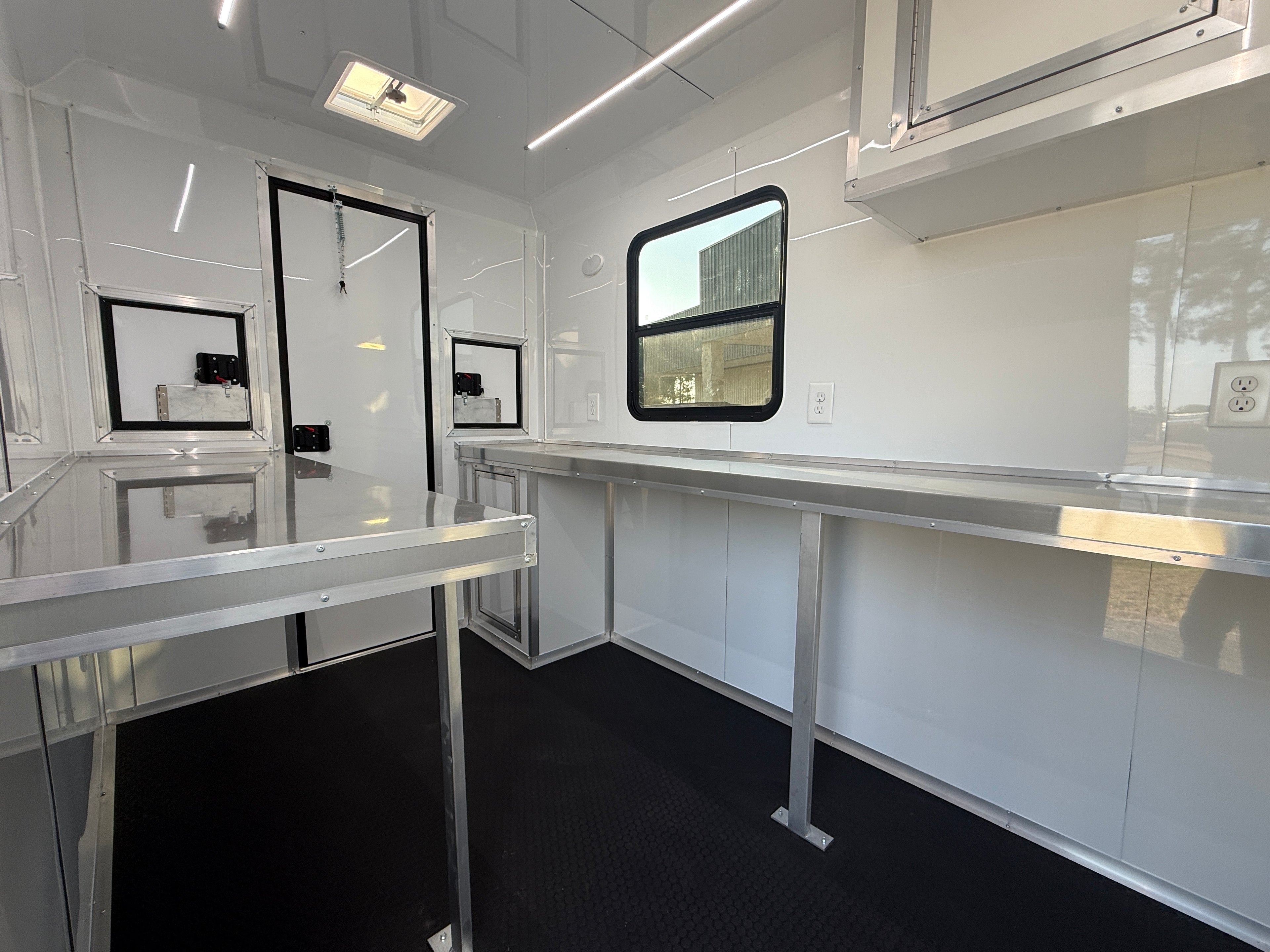 6X10TA White Splicing Trailer BOP