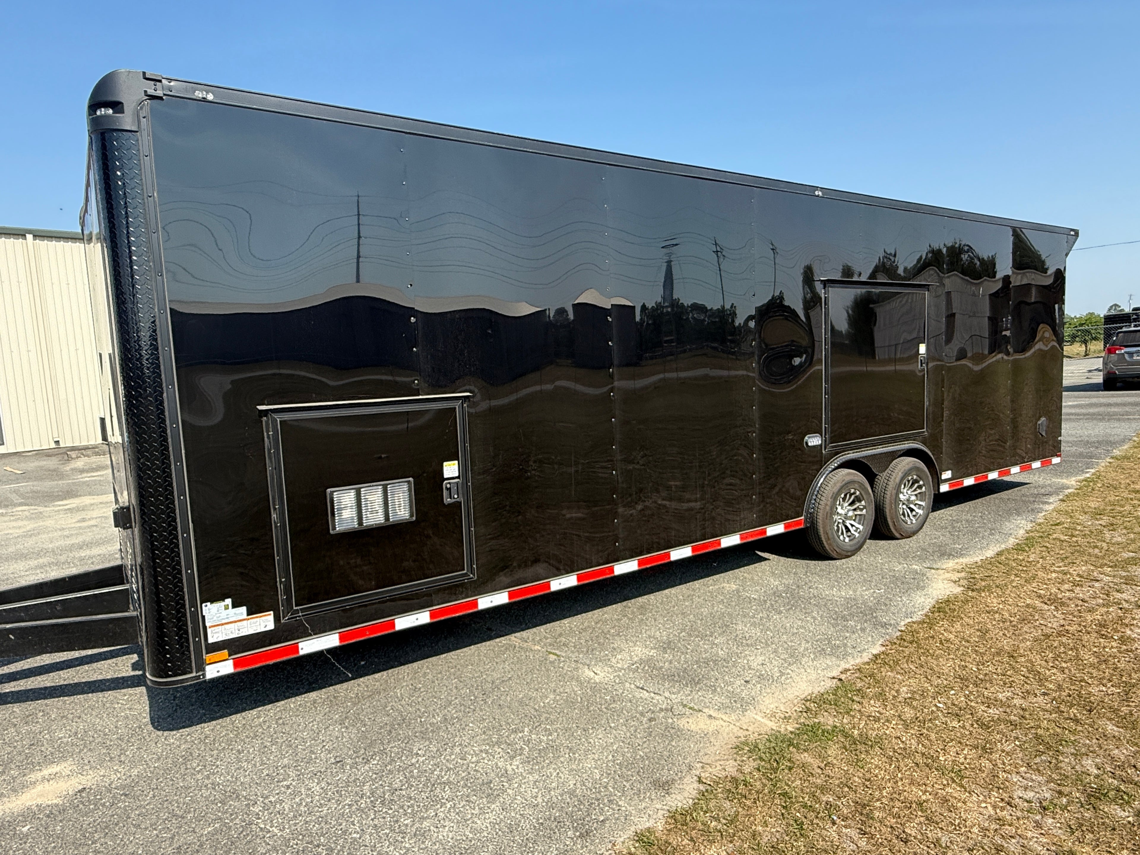 8.5X28 Black Race Ready Trailer