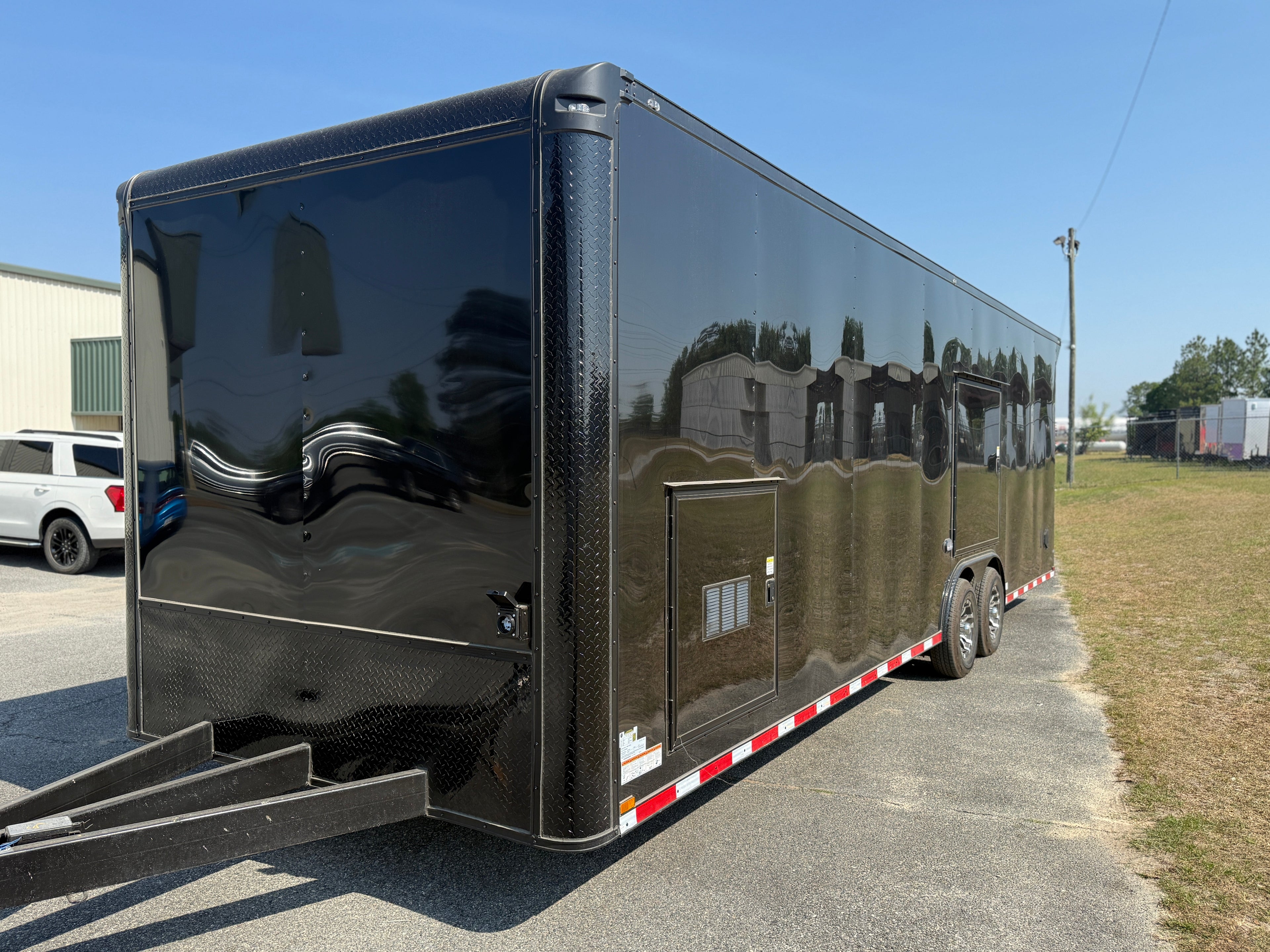 8.5X28 Black Race Ready Trailer