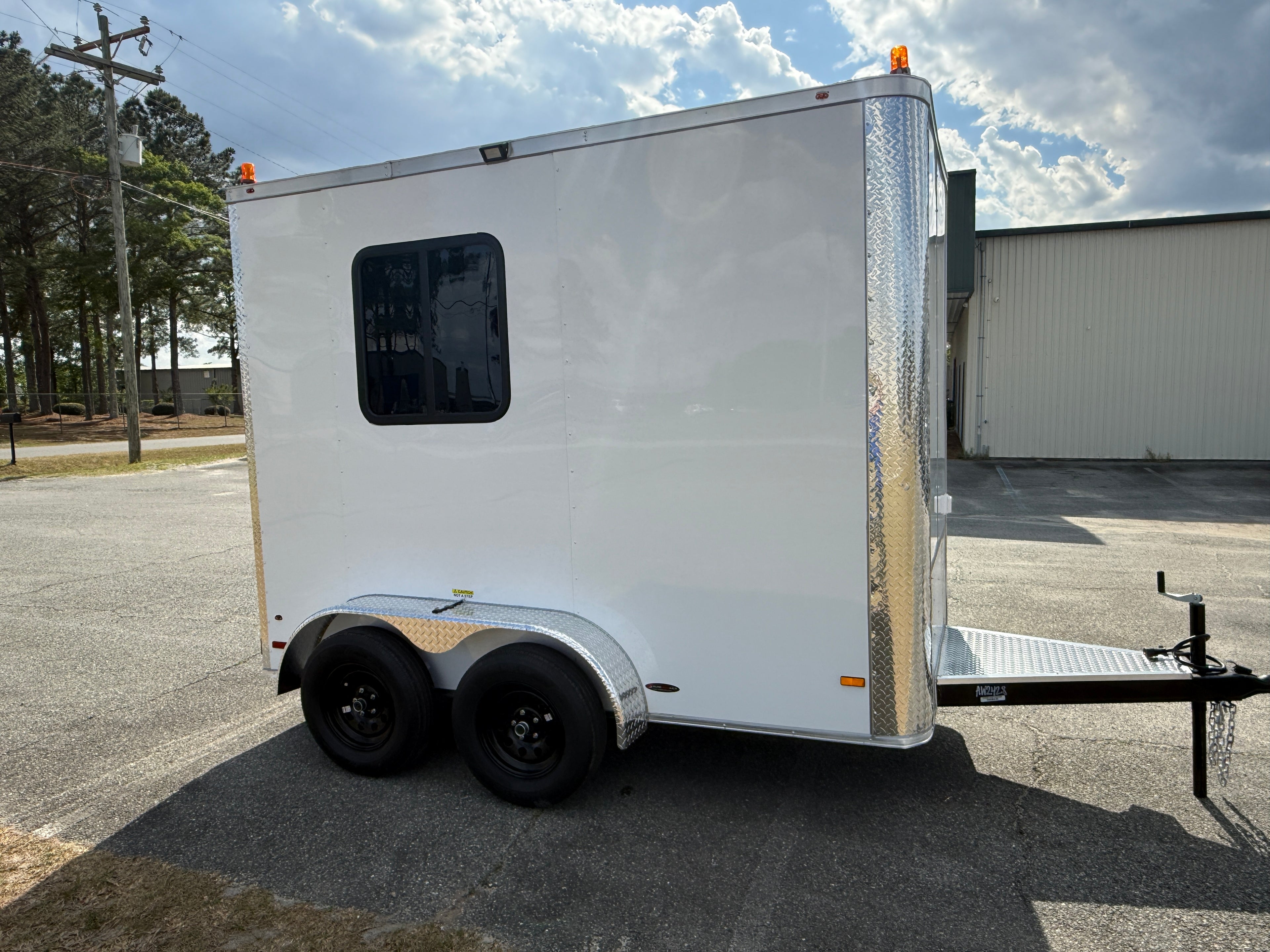 6X10TA White Splicing Trailer