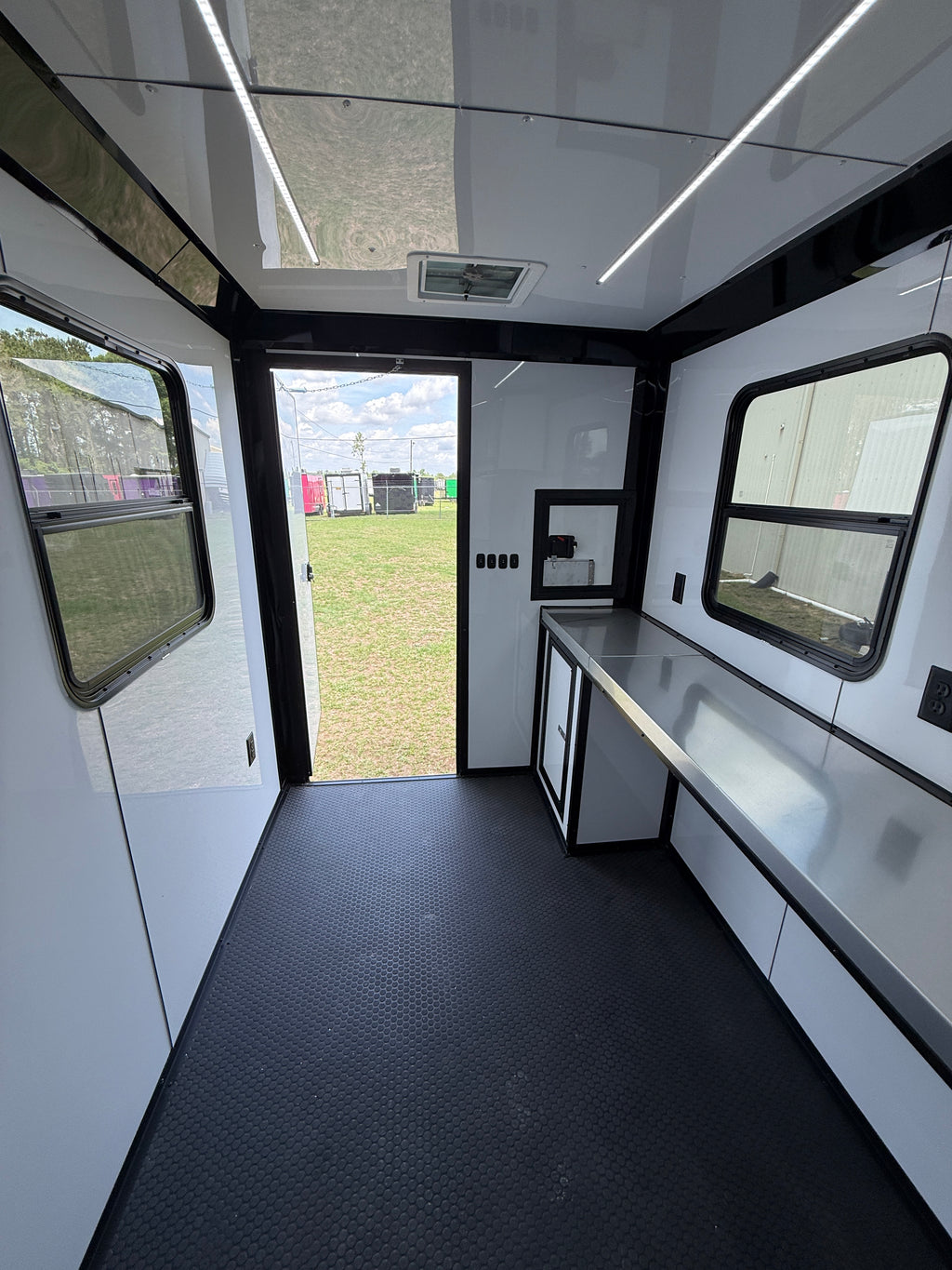 6X10TA White Splicing Trailer BOP