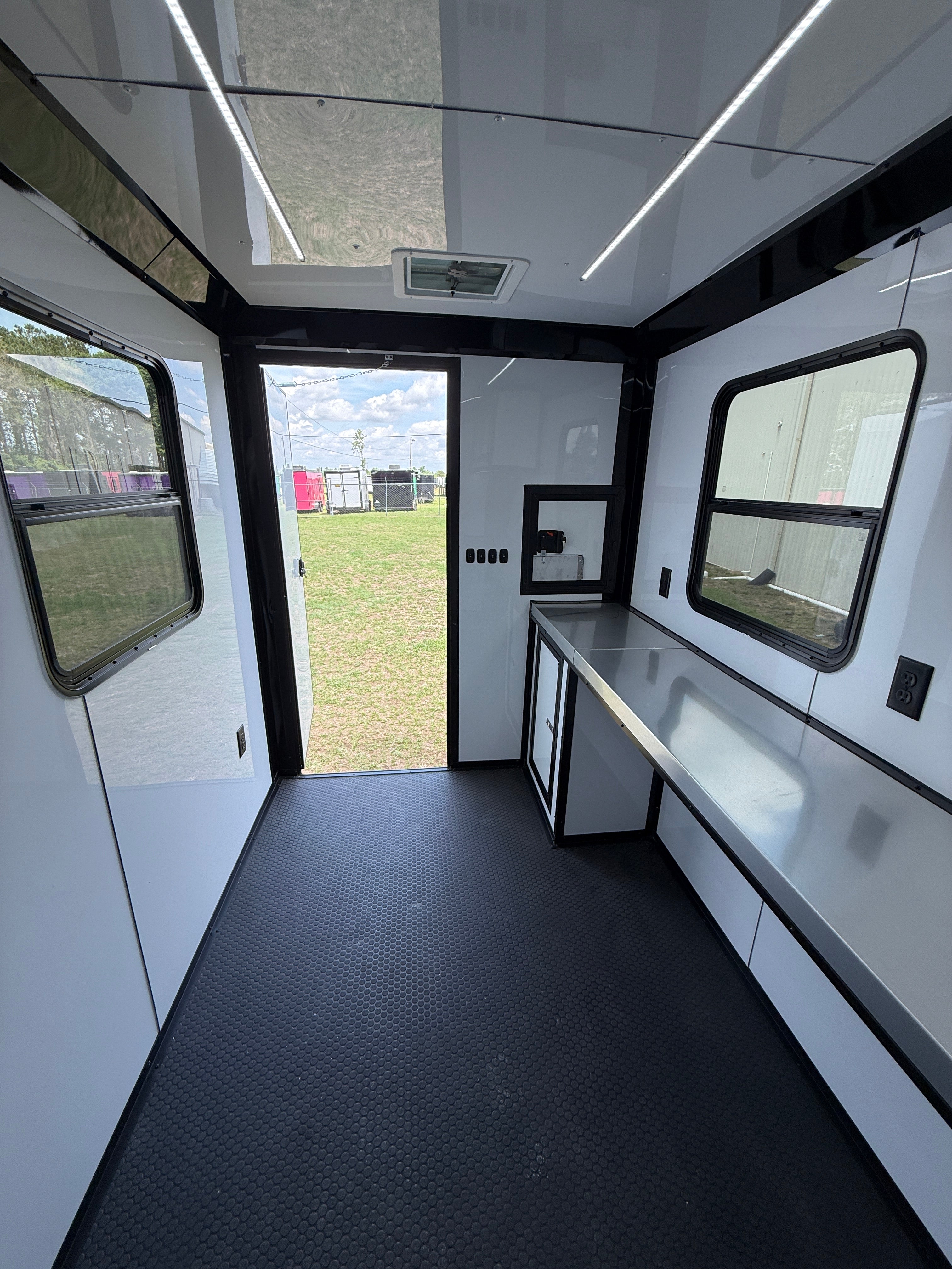 6X10TA White Splicing Trailer BOP