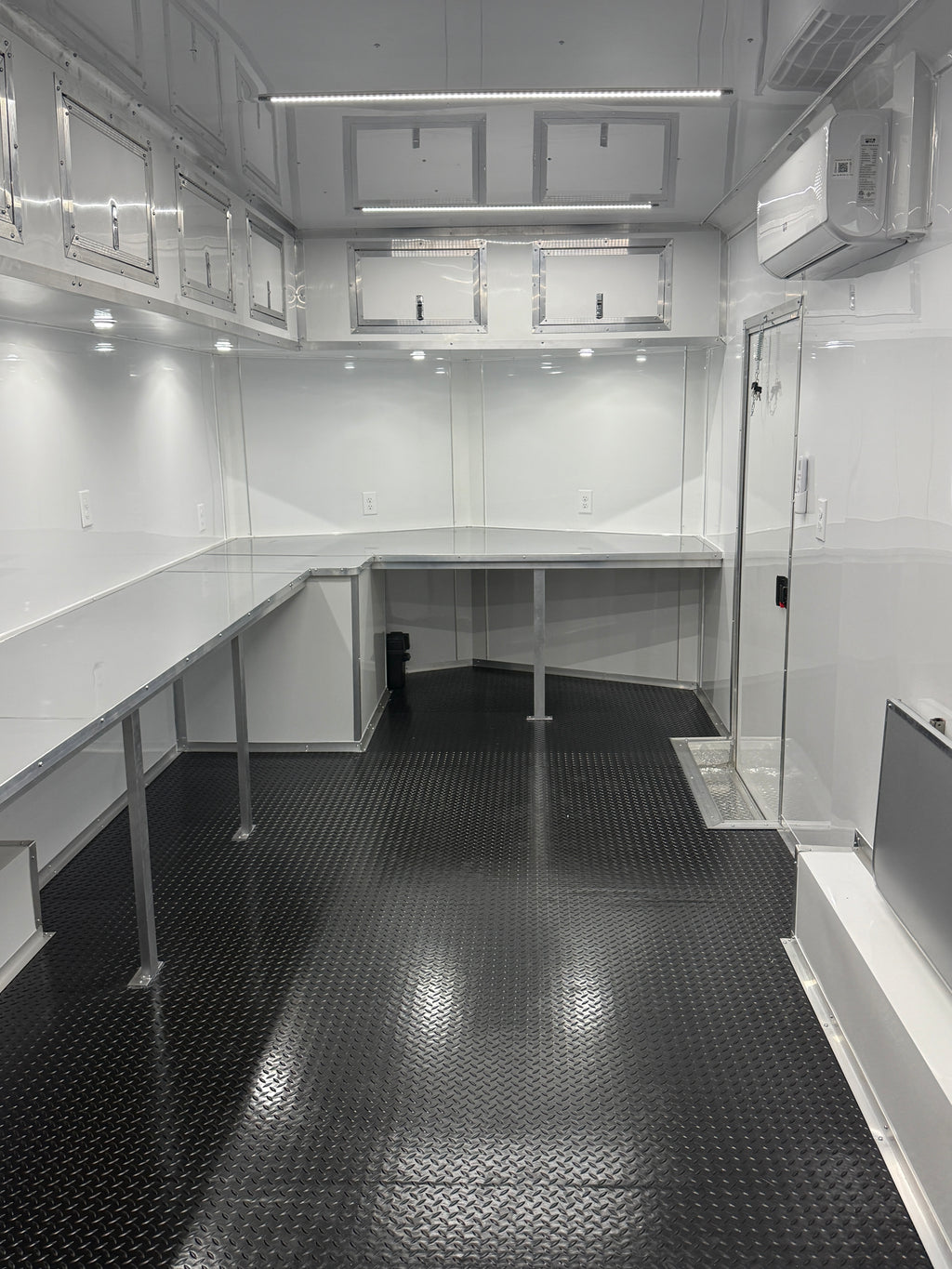 8.5X20TA Charcoal RC Office Trailer