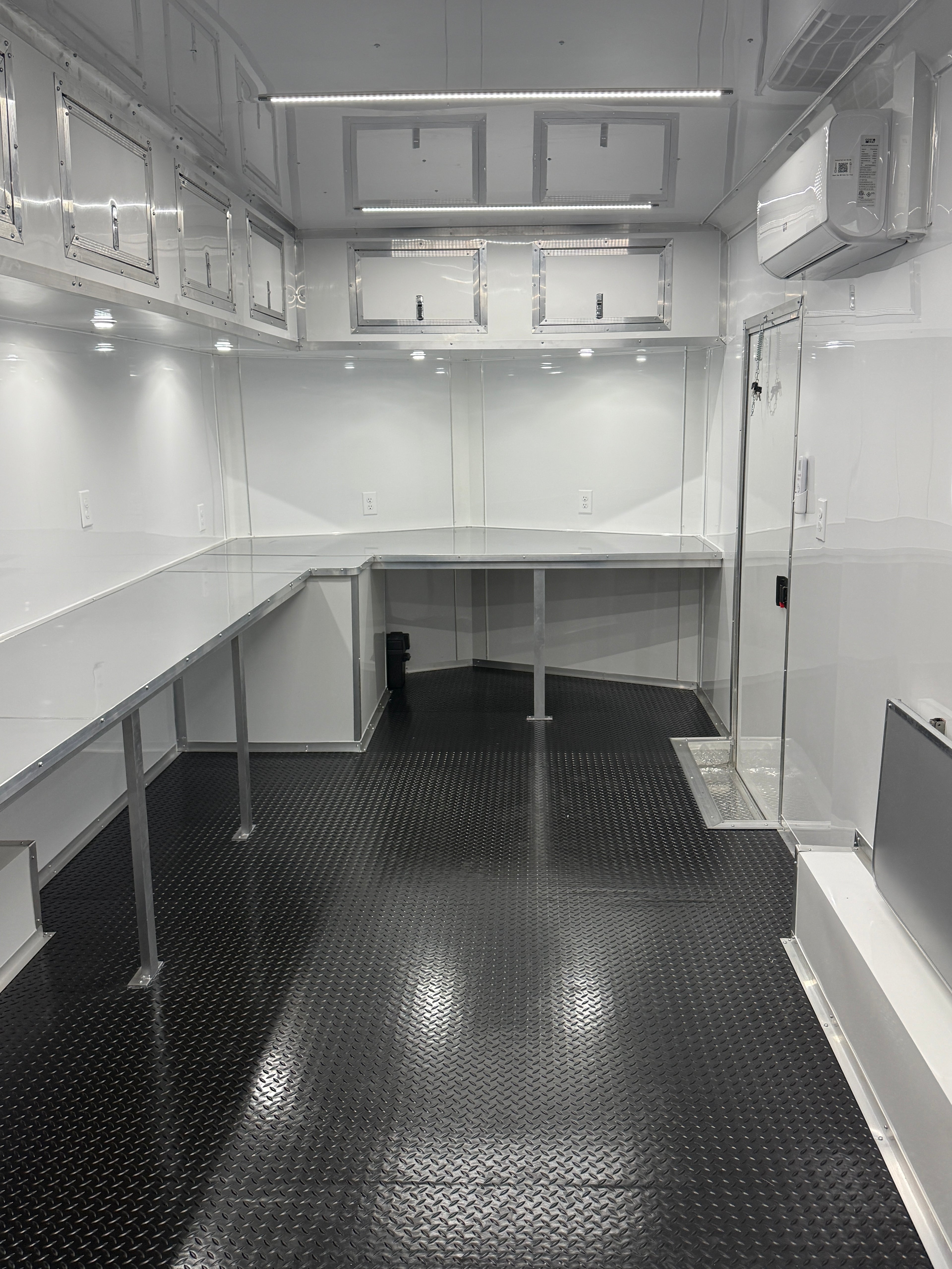 8.5X20TA Charcoal RC Office Trailer