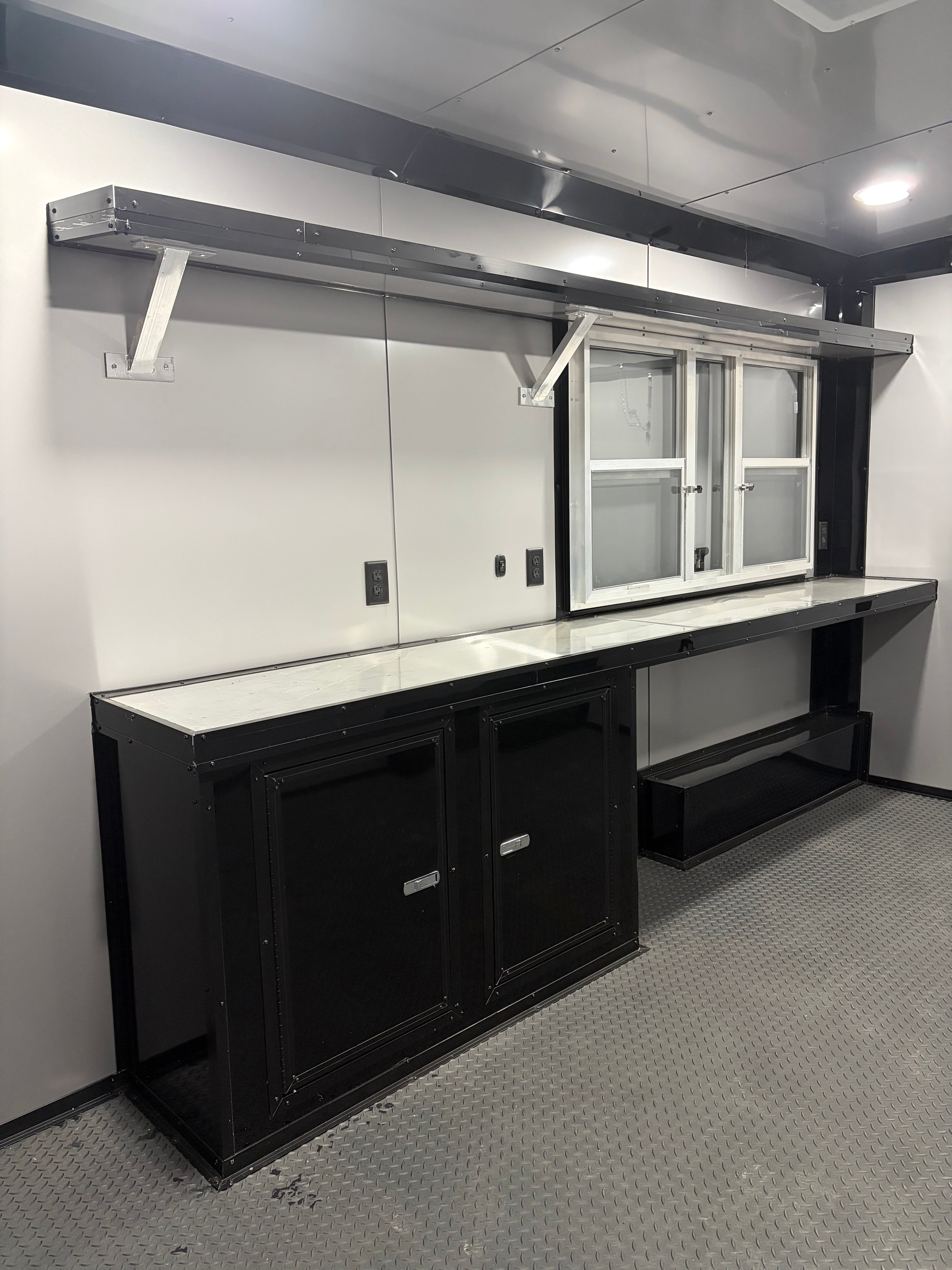 8.5X24TA3 Black Gullwing Porch Trailer