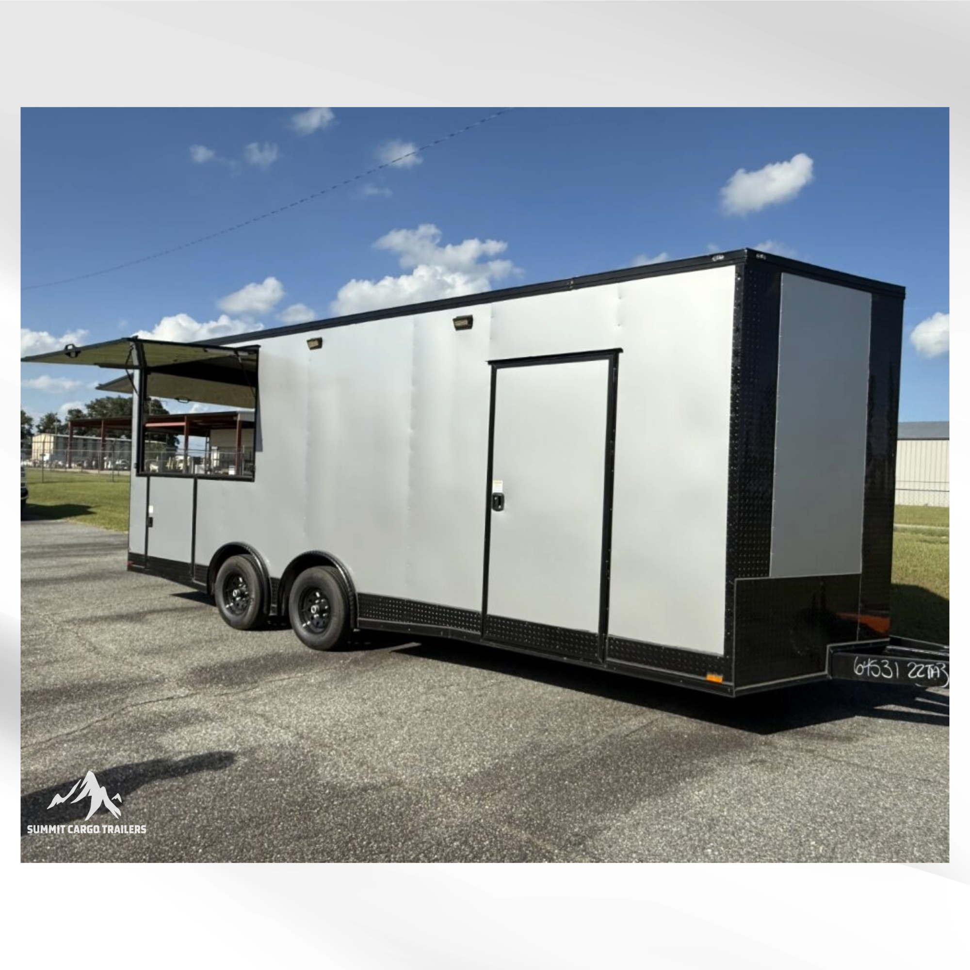 8.5x22TA Silver Gullwing Porch Trailer