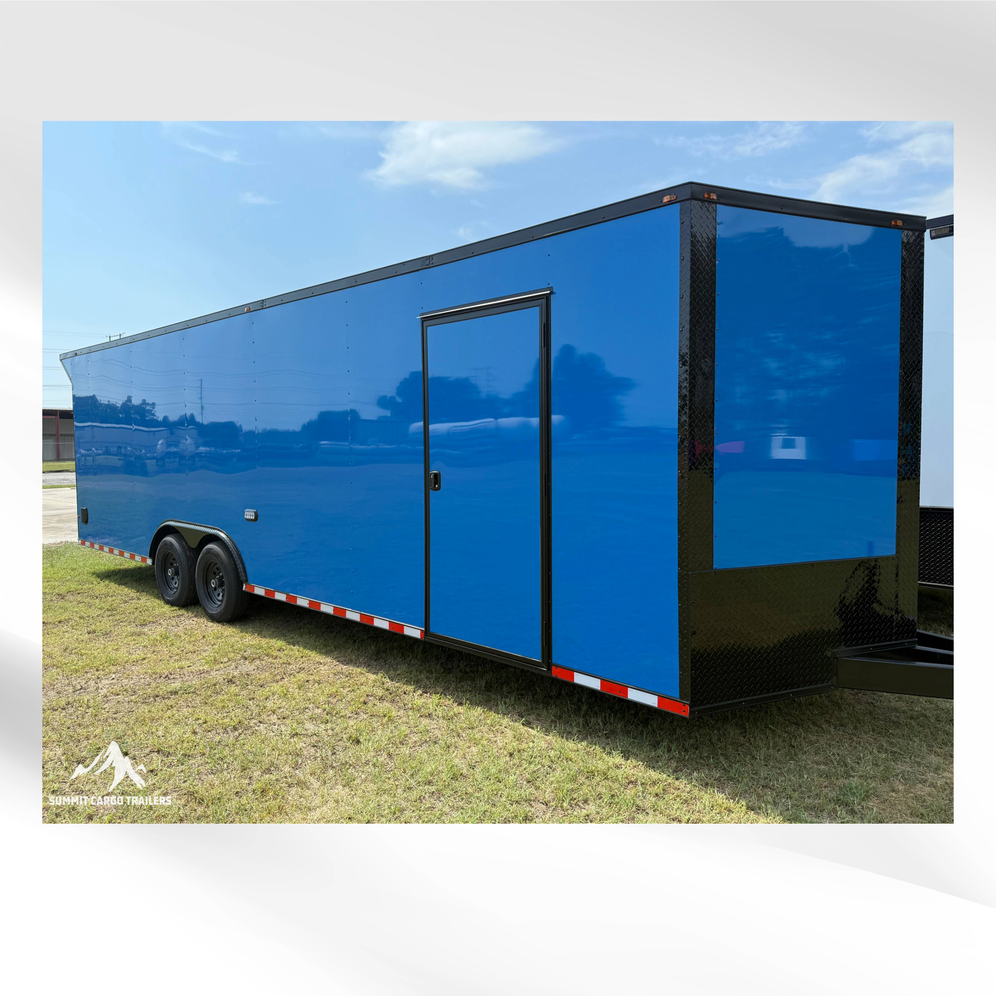 8.5X26TA3 Blue Car Hauler Trailer