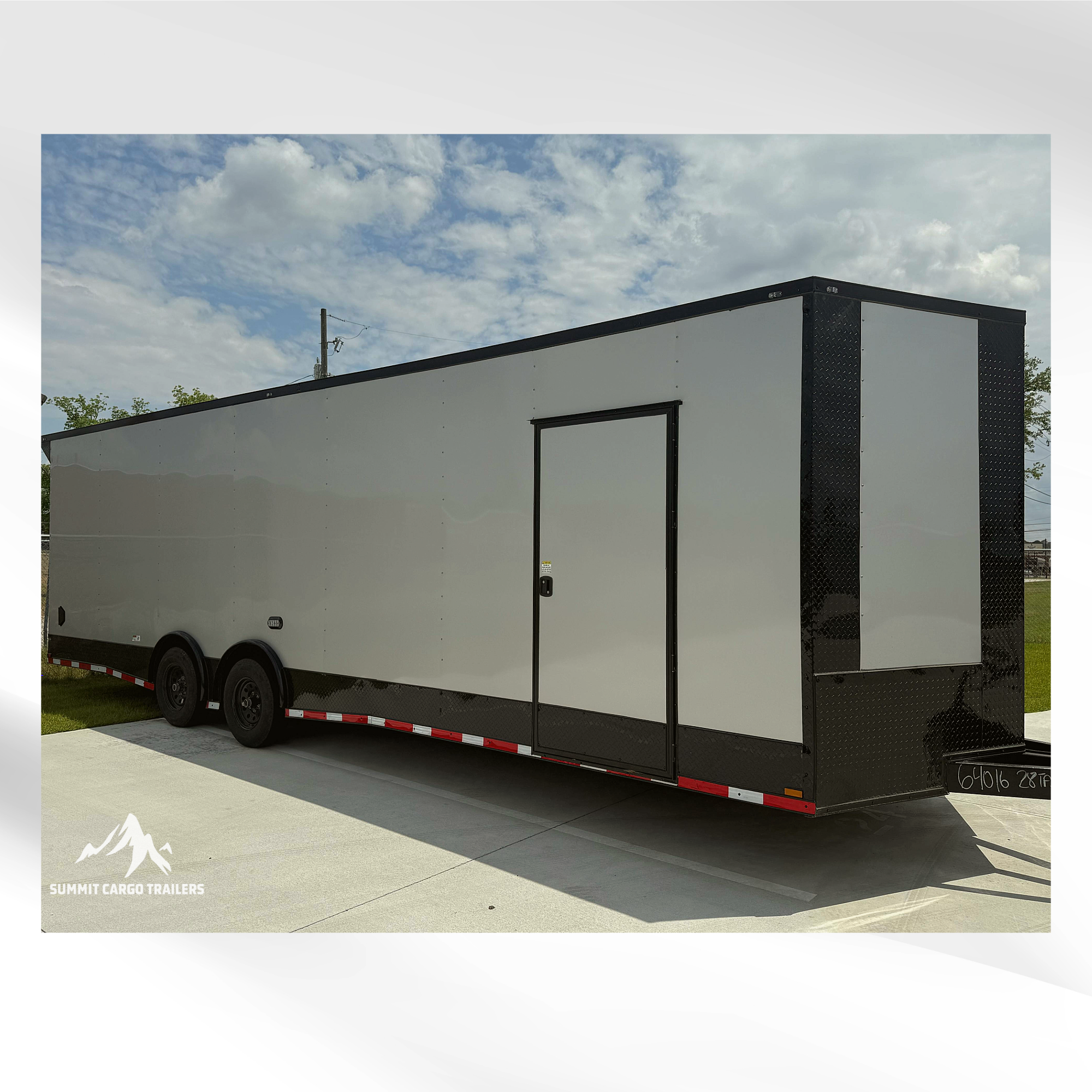 8.5X28TA3 Silver Car Hauler
