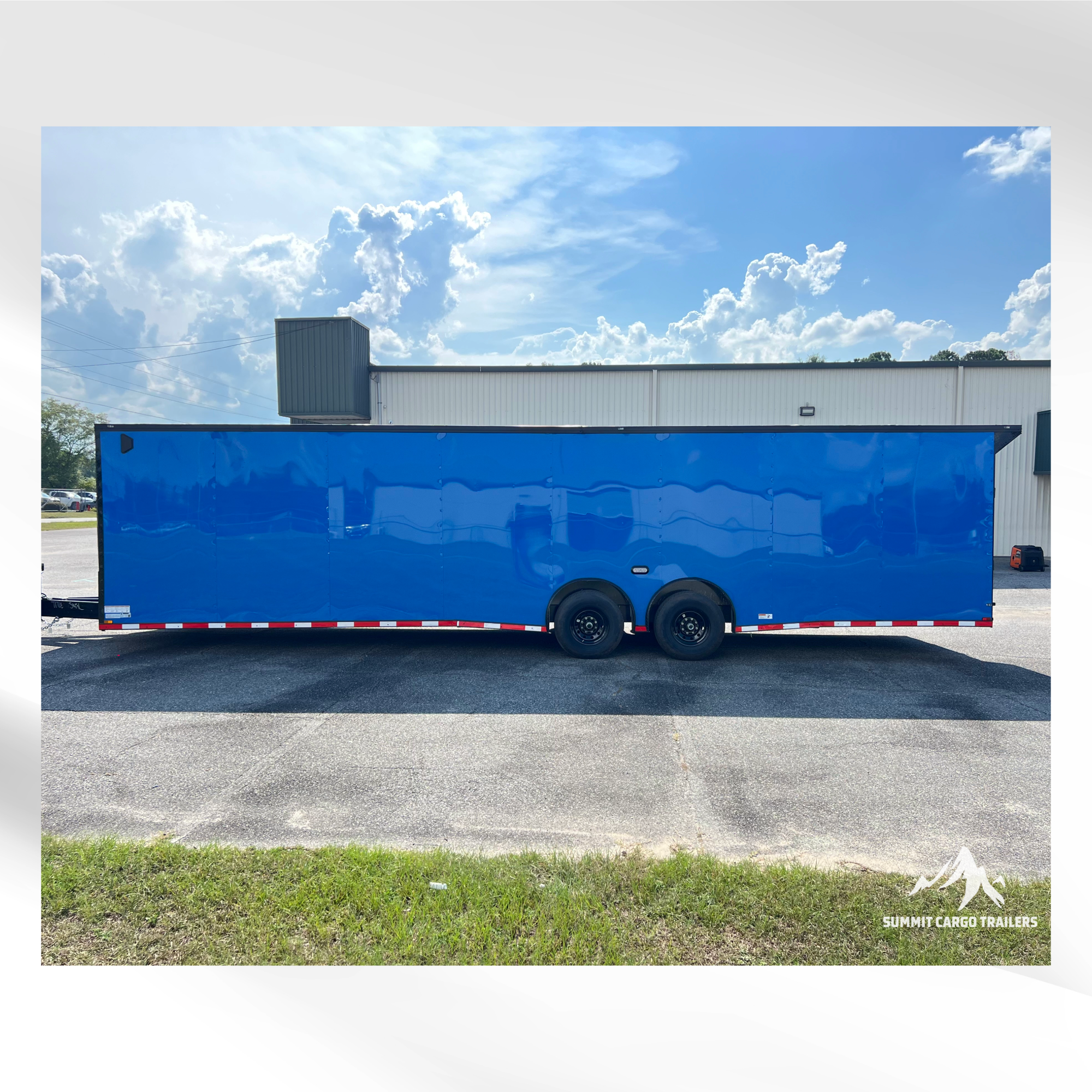 8.5X32TA5 Bright Blue Car Hauler