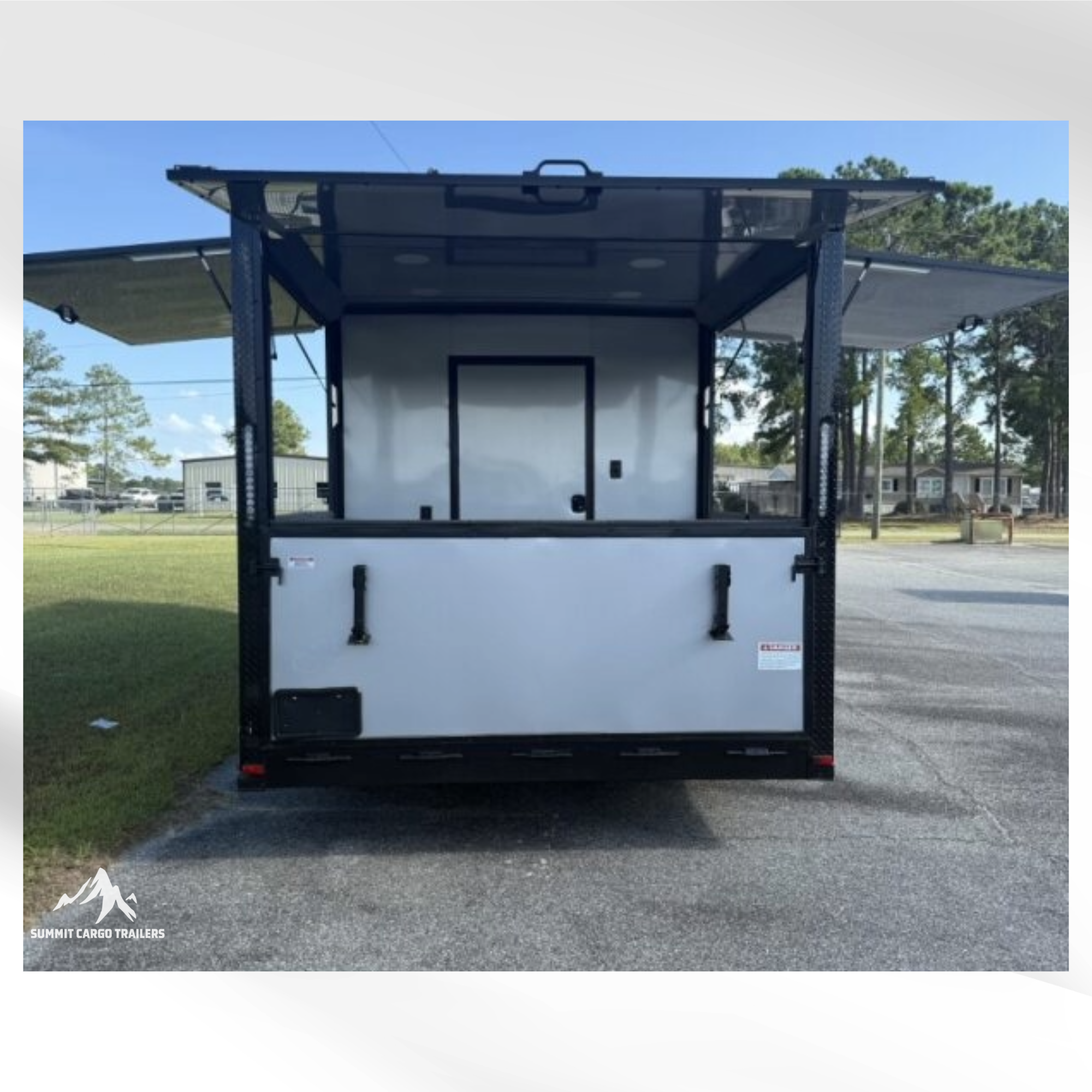 8.5x22TA Silver Gullwing Porch Trailer