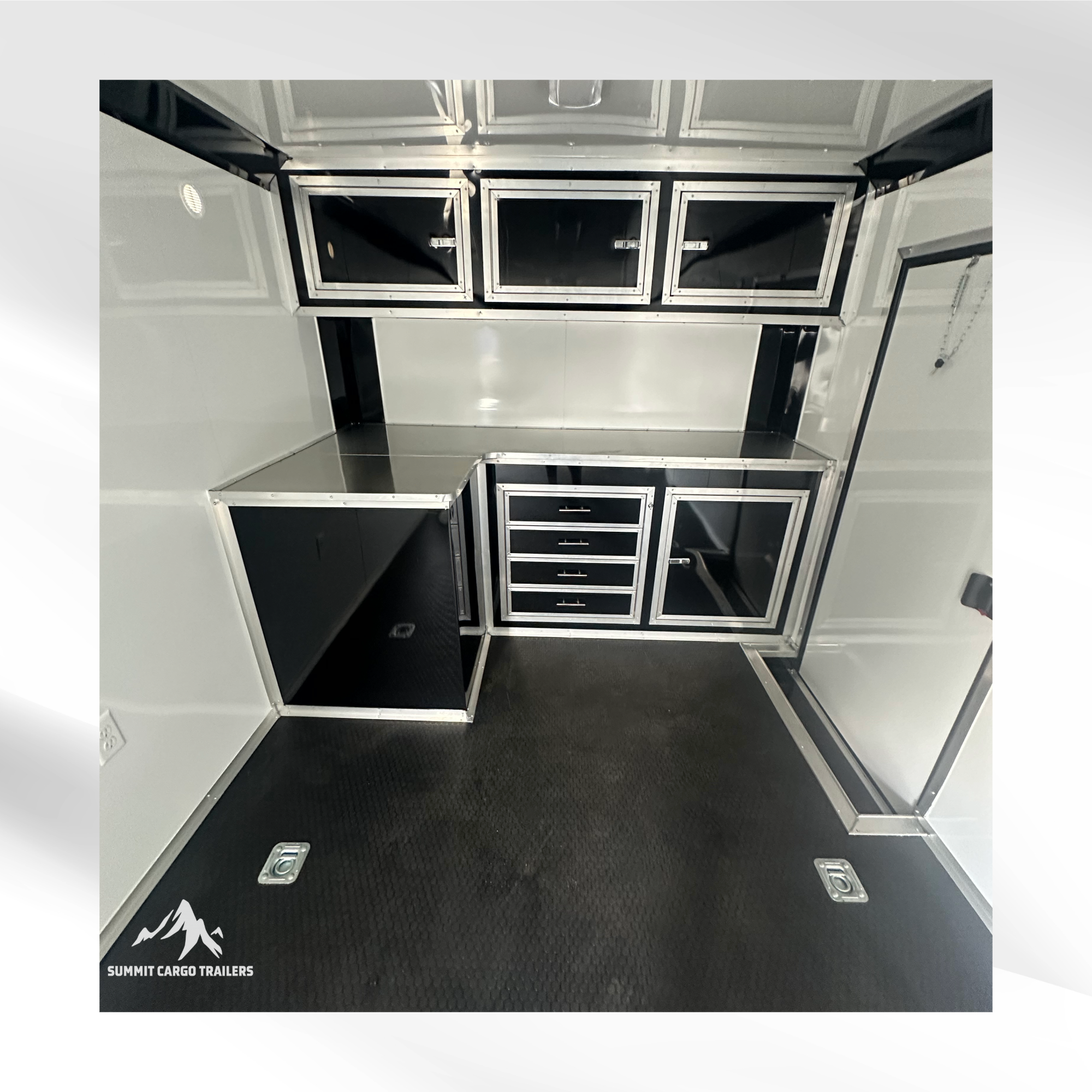 8.5X28TA Piedmont White Race Ready Trailer