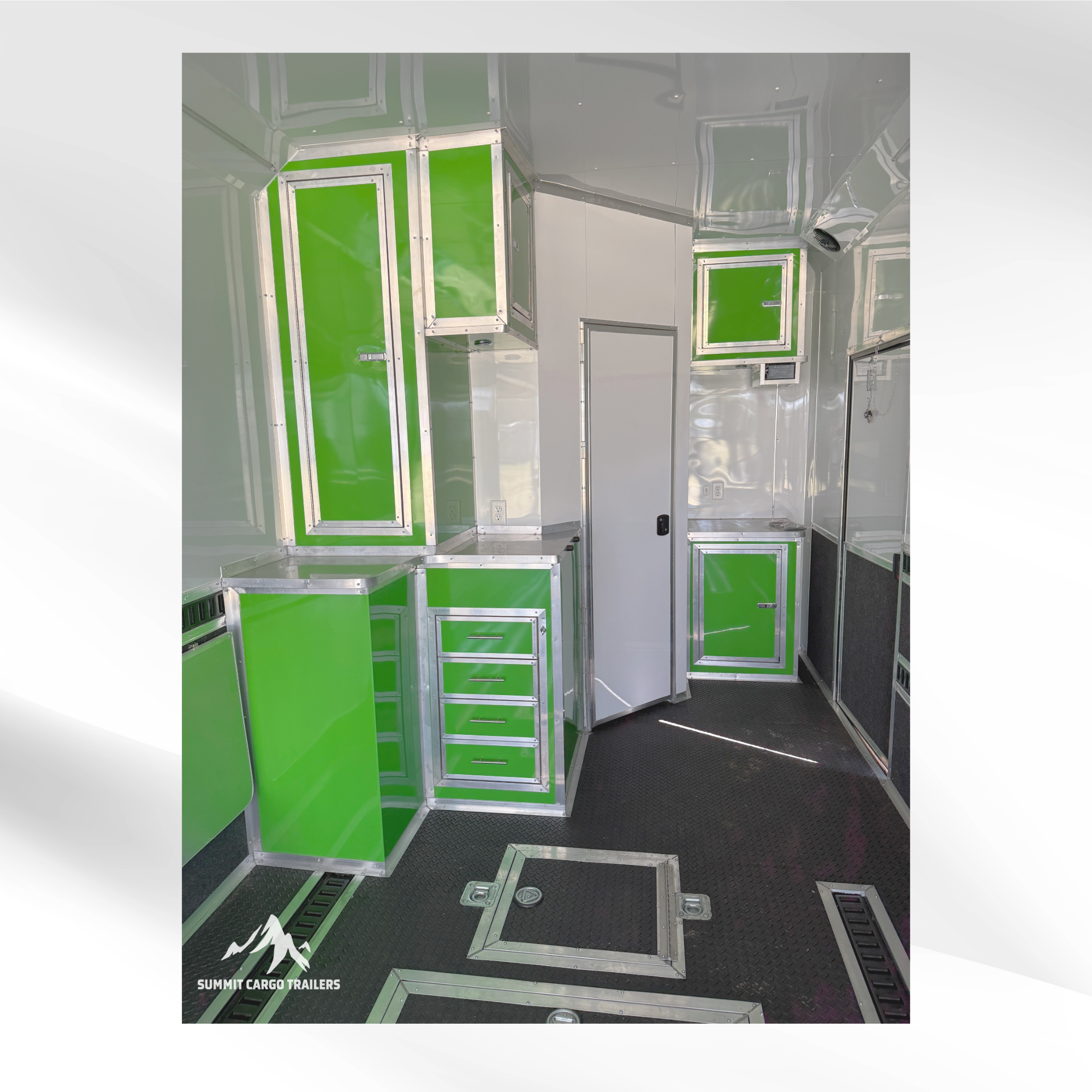 8.5X32TTA White Race Ready Trailer