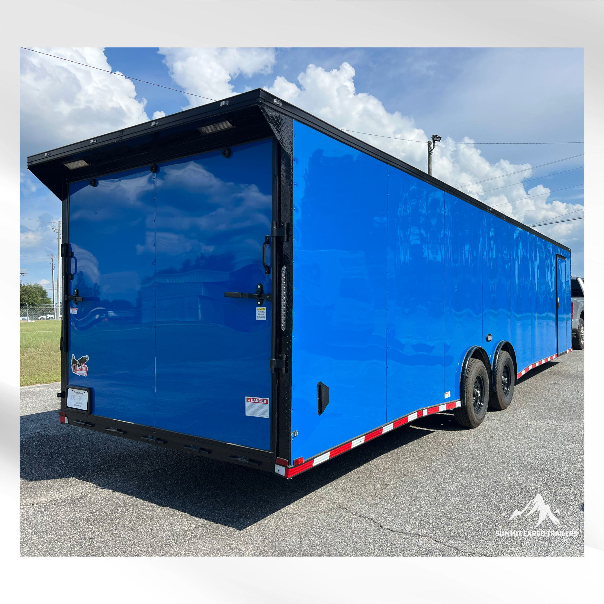 8.5X32TA5 Bright Blue Car Hauler