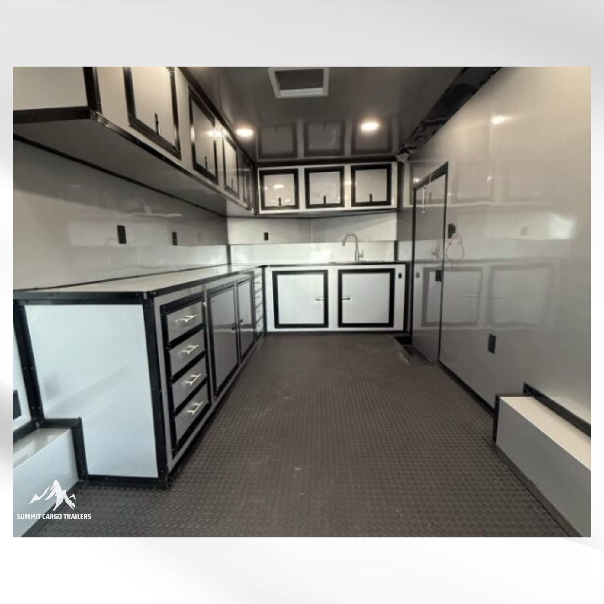 8.5x22TA Silver Gullwing Porch Trailer