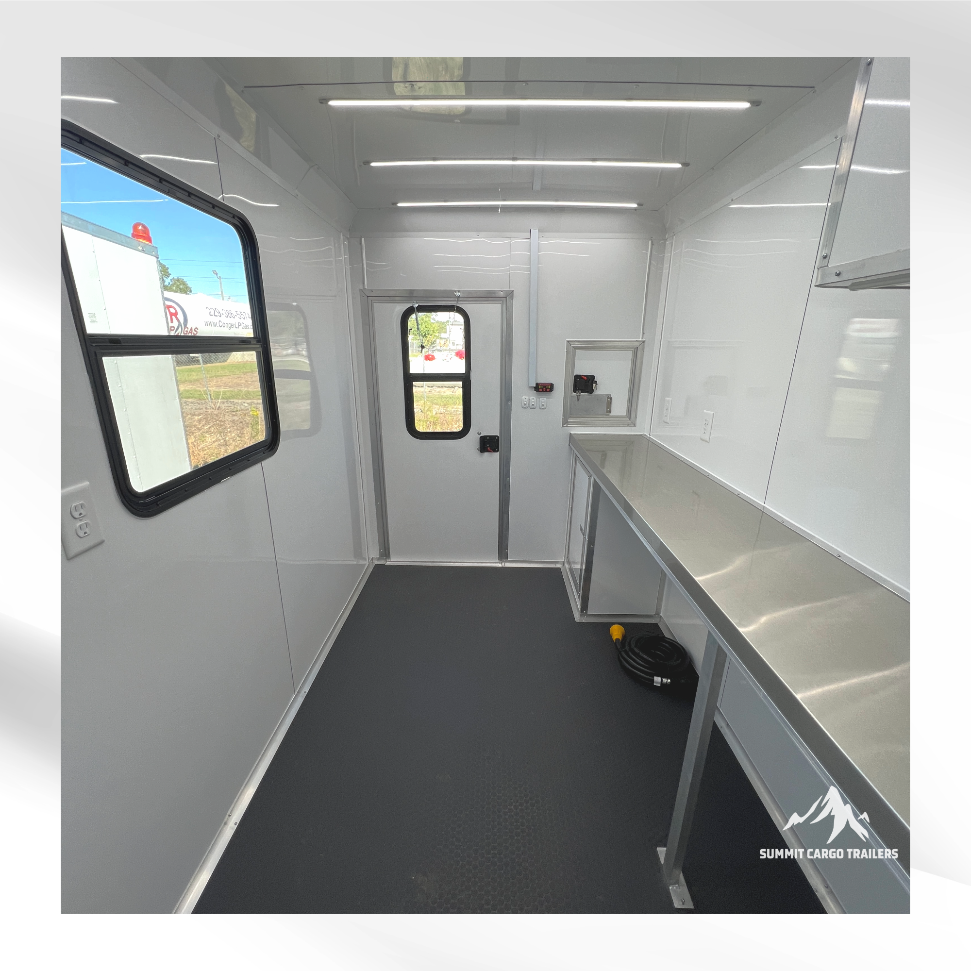 6X10TA White Splicing Trailer