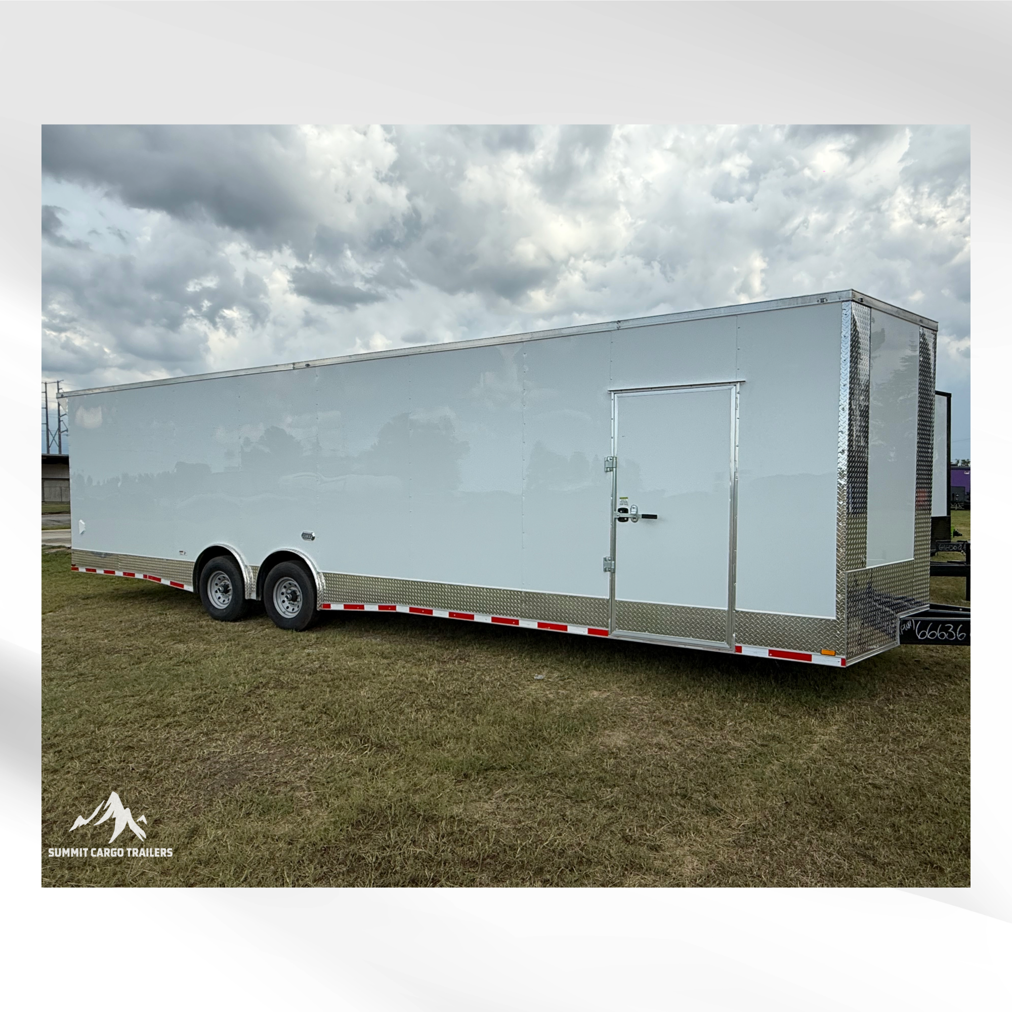 8.5X32TA5 White Car Hauler Trailer