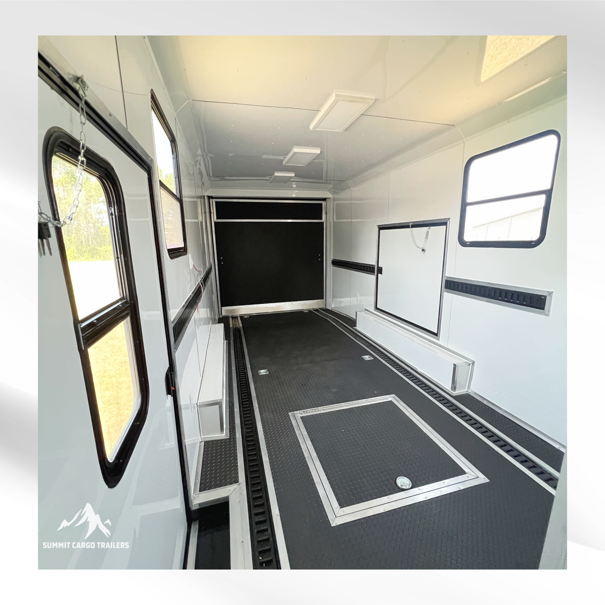 8.5X24TA3 Silver Frost Race Ready Trailer