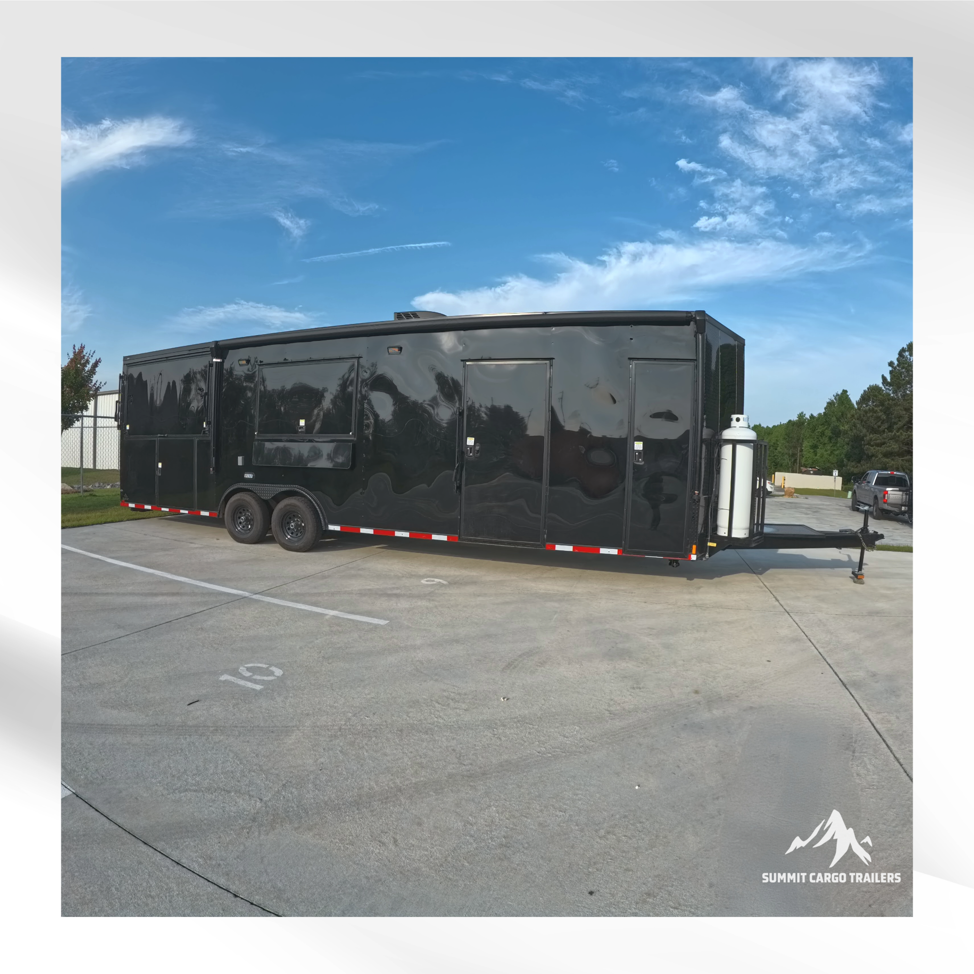 8.5X28TA Black Concession Gullwing Porch Trailer