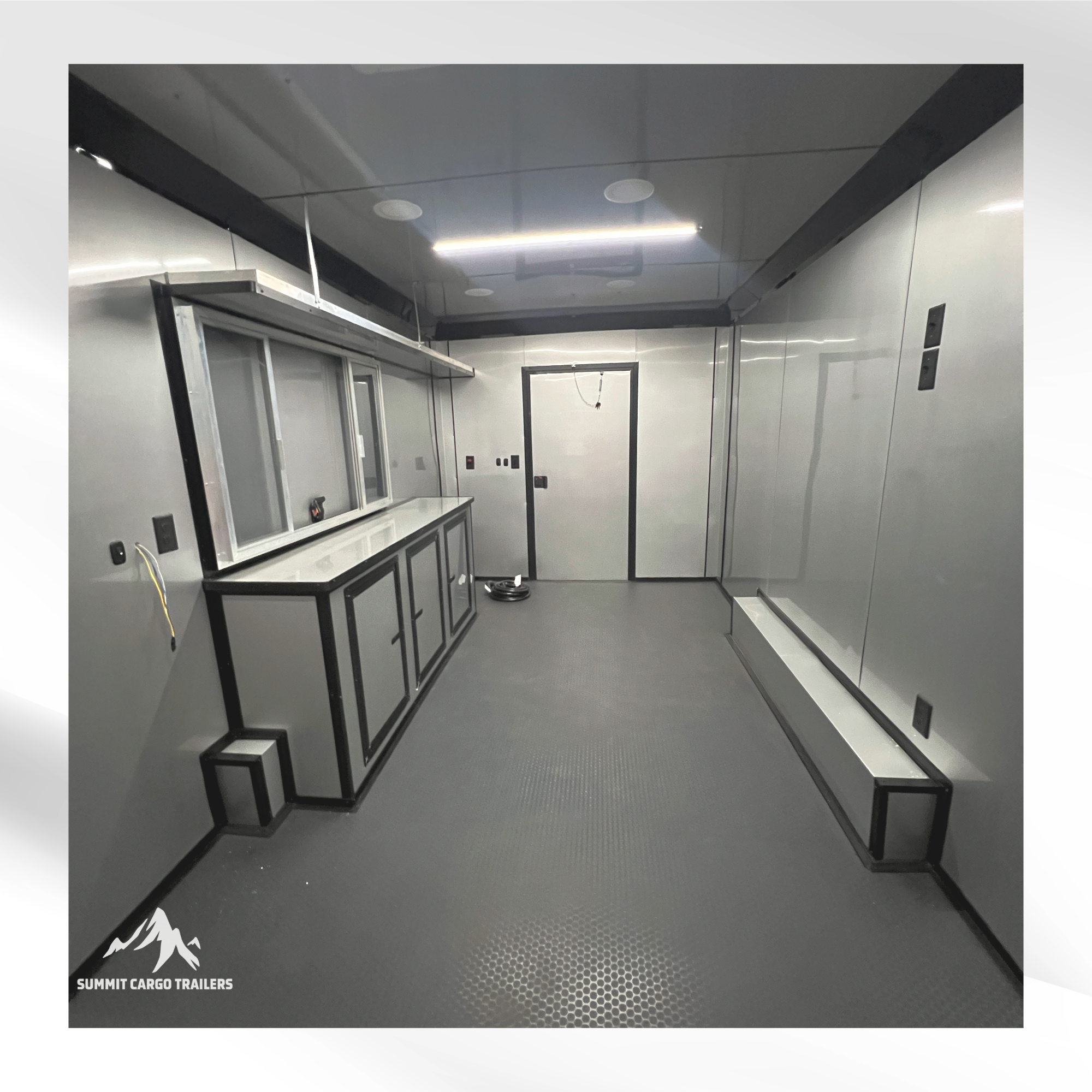 8.5X18TA3 White Concession Trailer