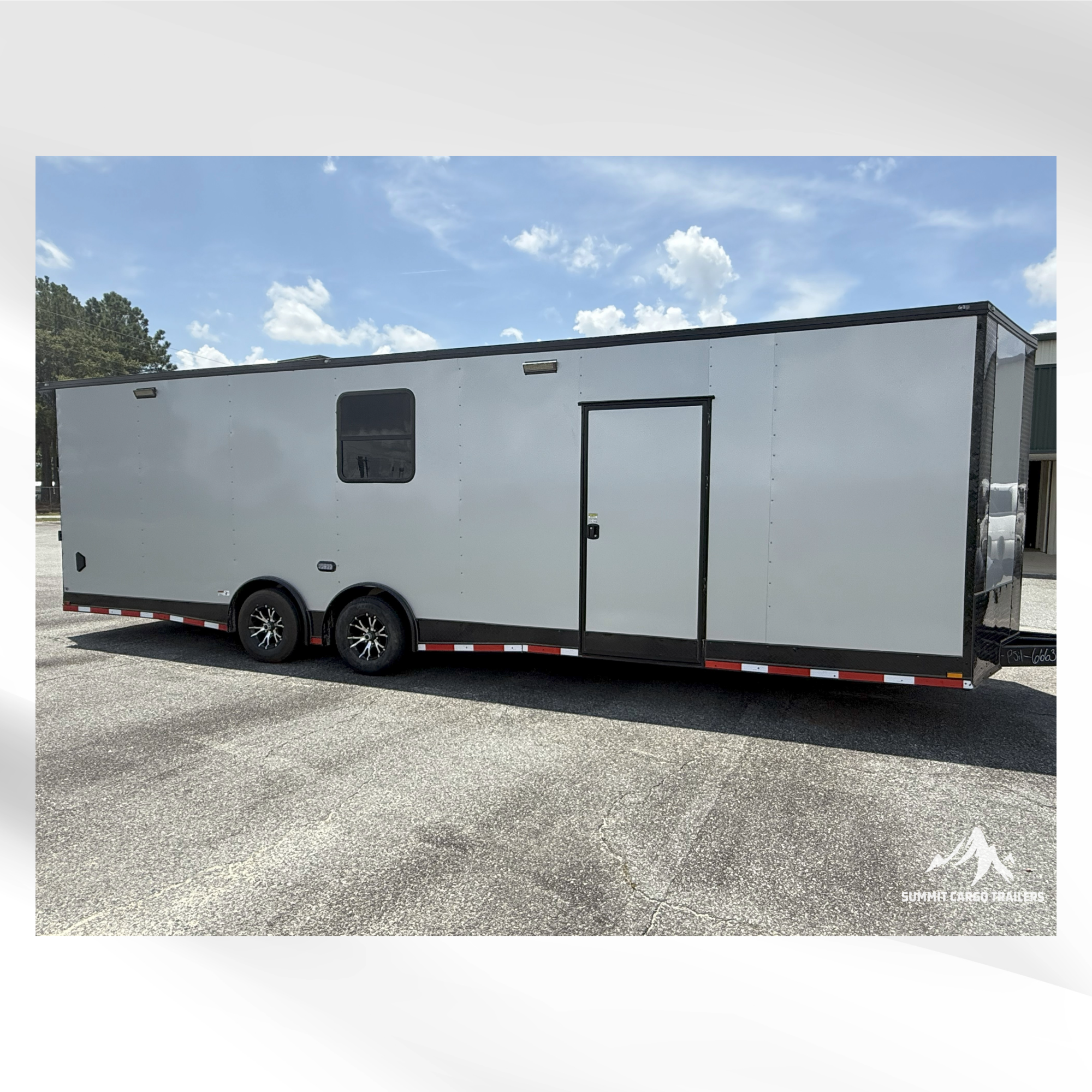8.5X28TA3 Silver Race Ready Trailer